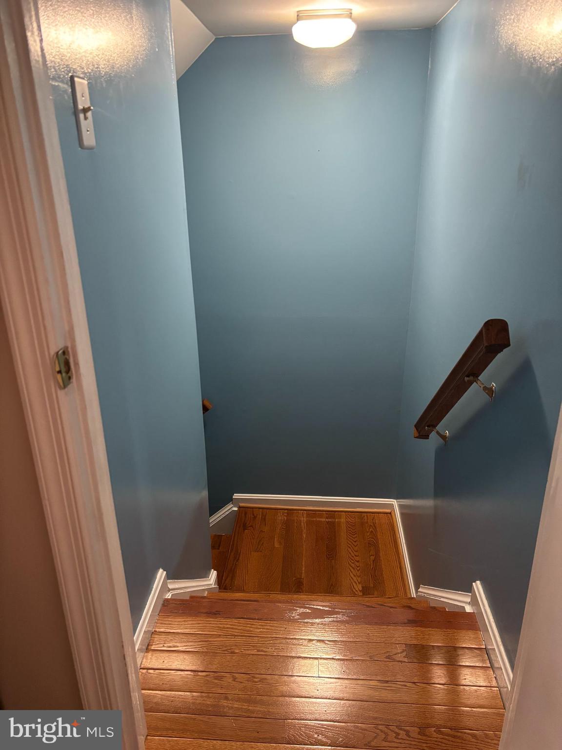 COMPTON VALLEY ESTATES - Residential Lease