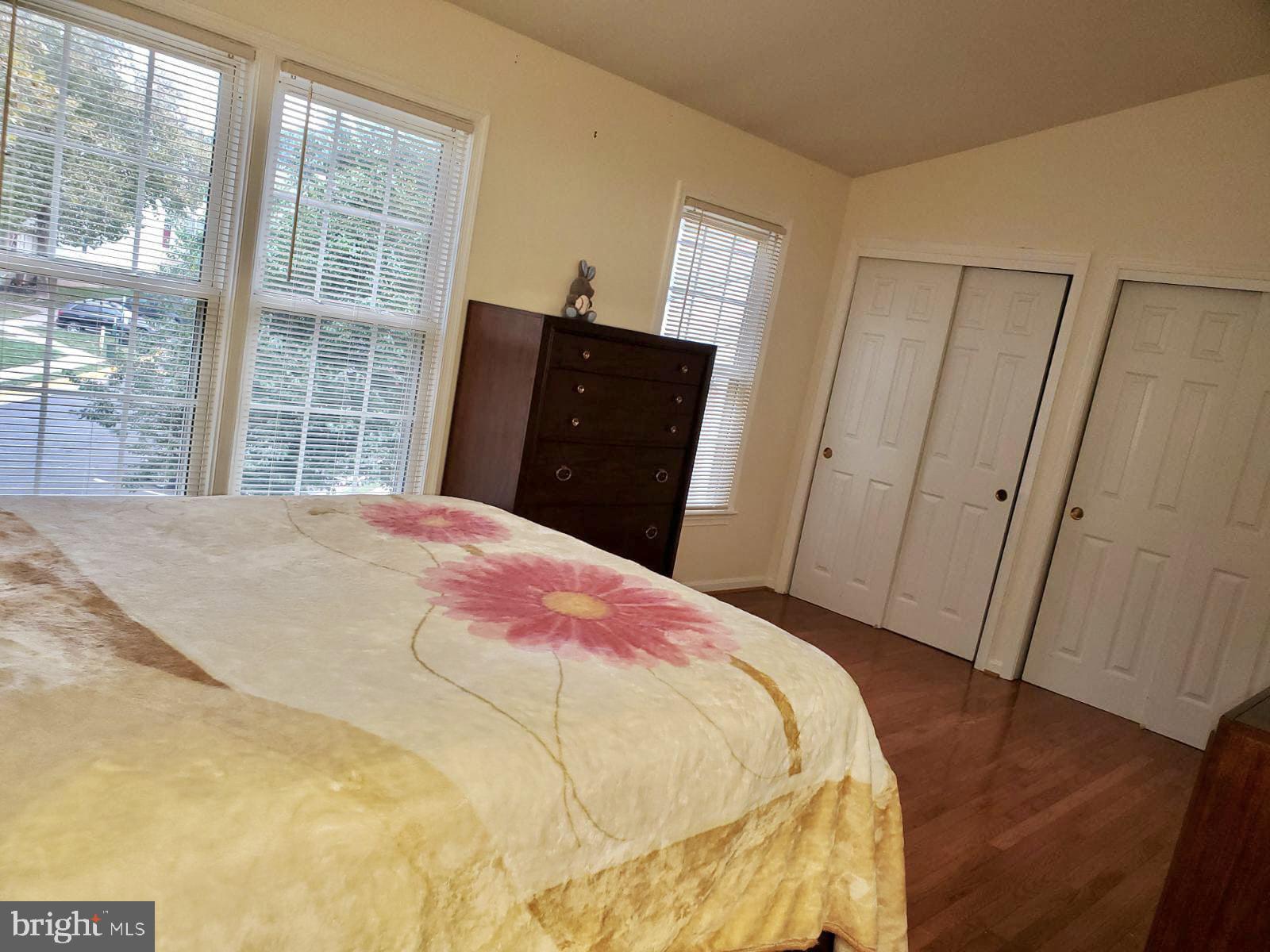 COMPTON VALLEY ESTATES - Residential Lease