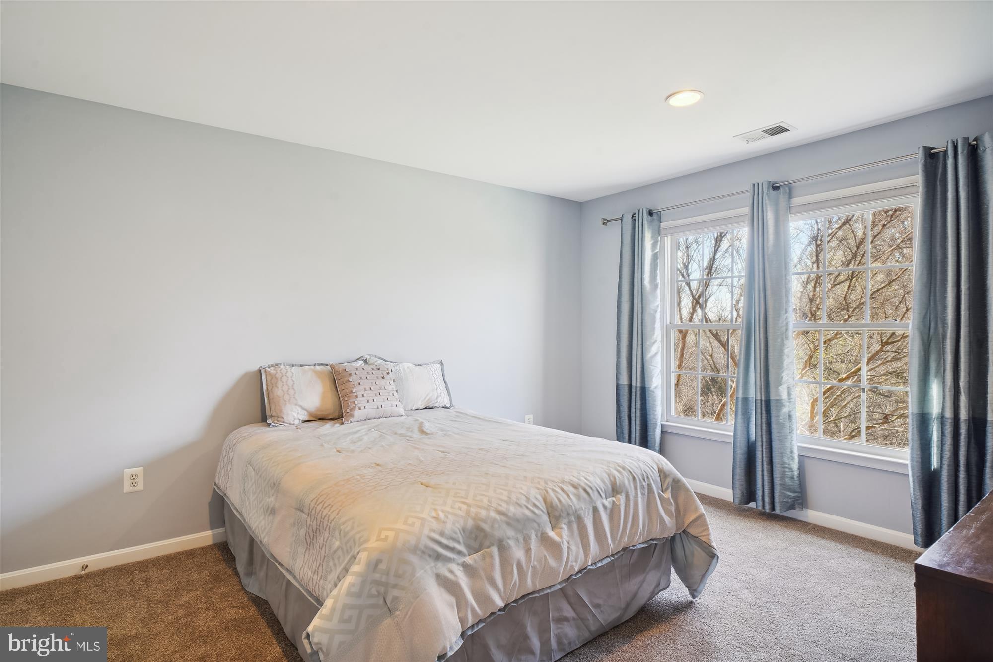 DARNESTOWN OUTSIDE - Residential