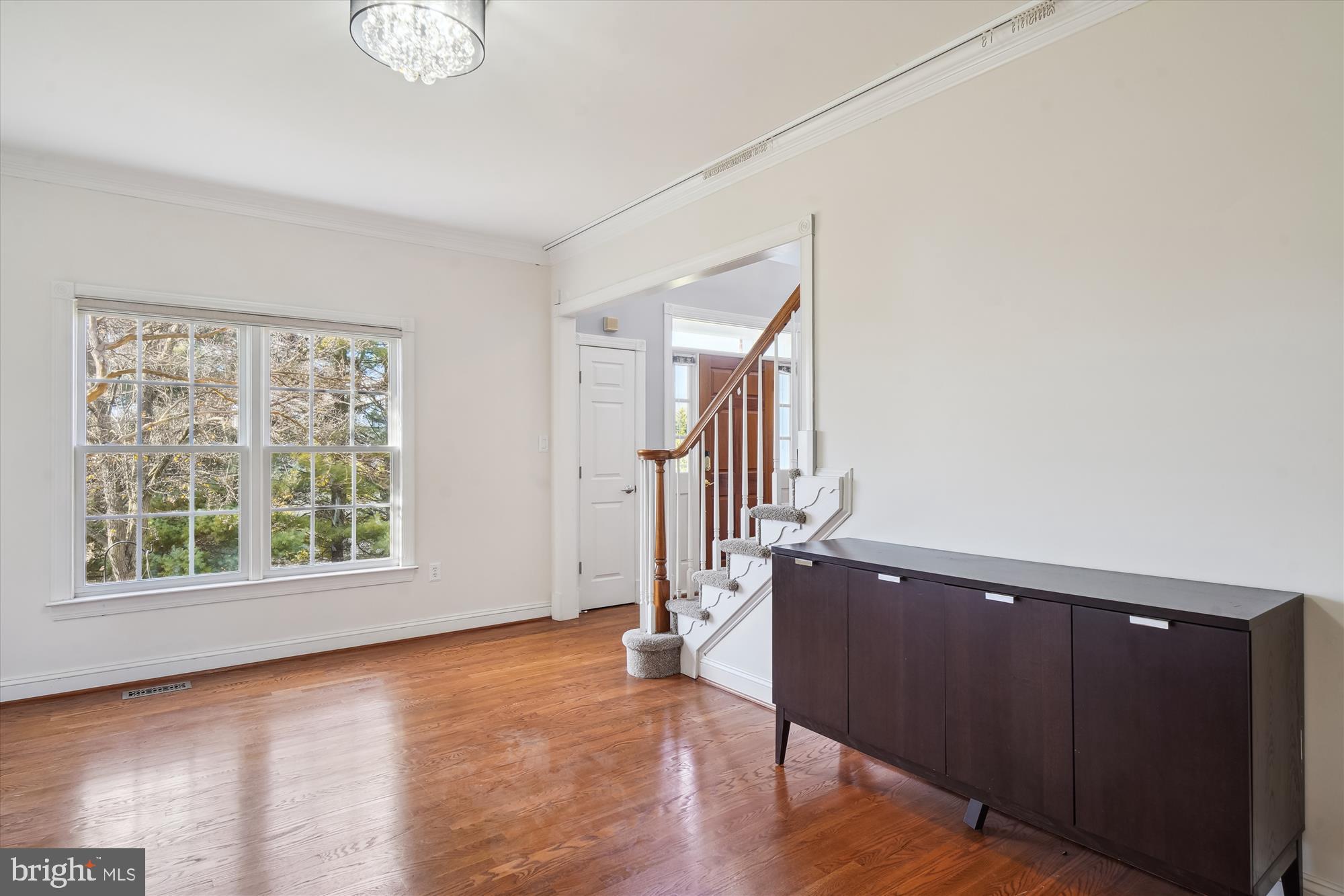 DARNESTOWN OUTSIDE - Residential