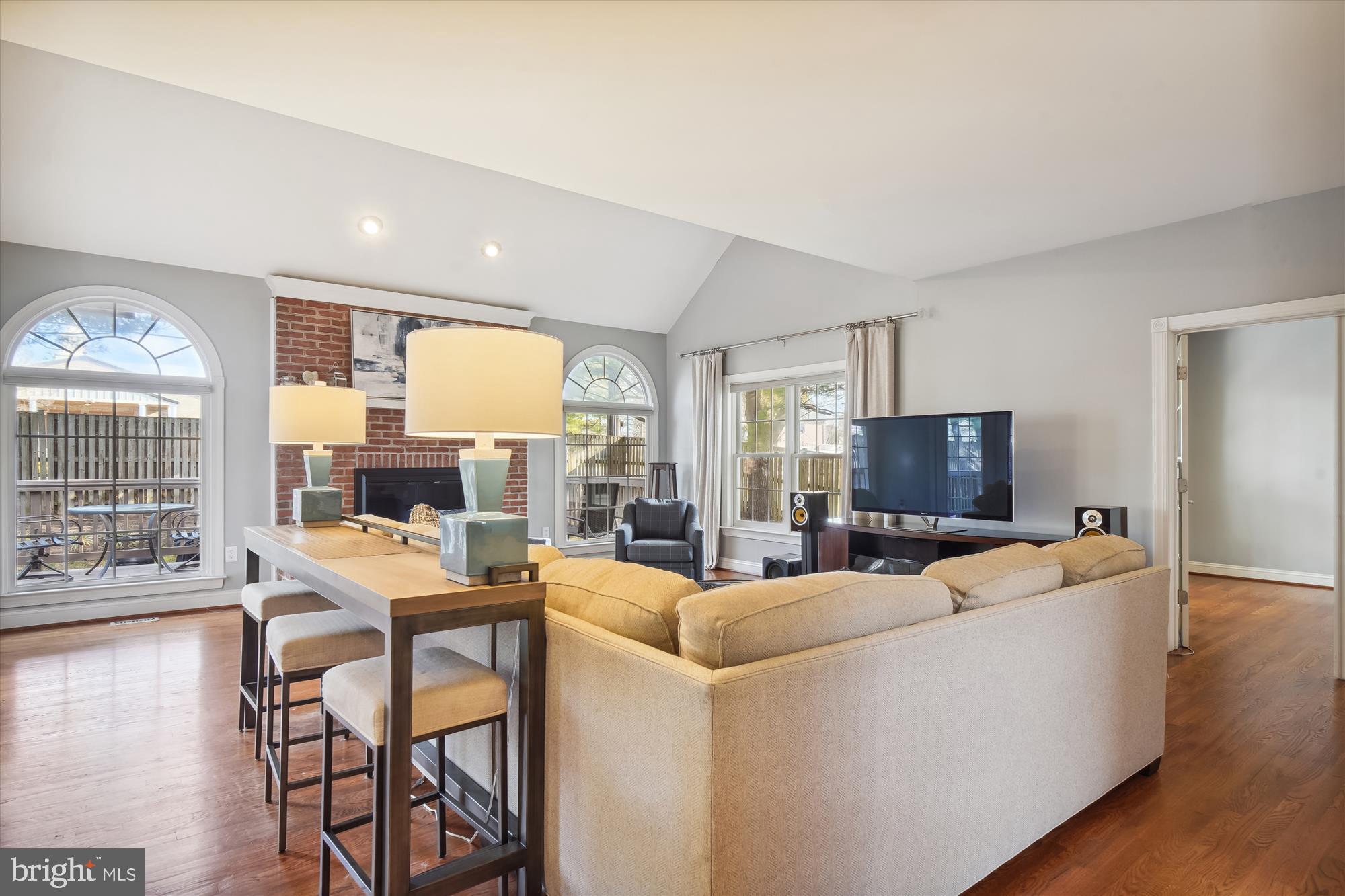 DARNESTOWN OUTSIDE - Residential