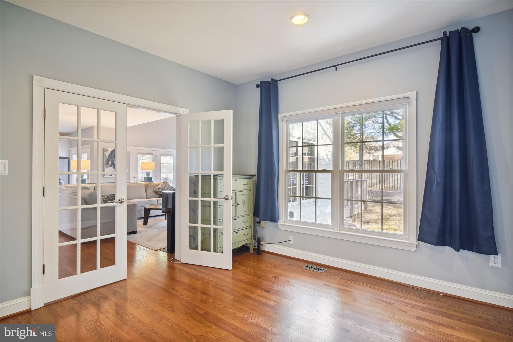 DARNESTOWN OUTSIDE - Residential