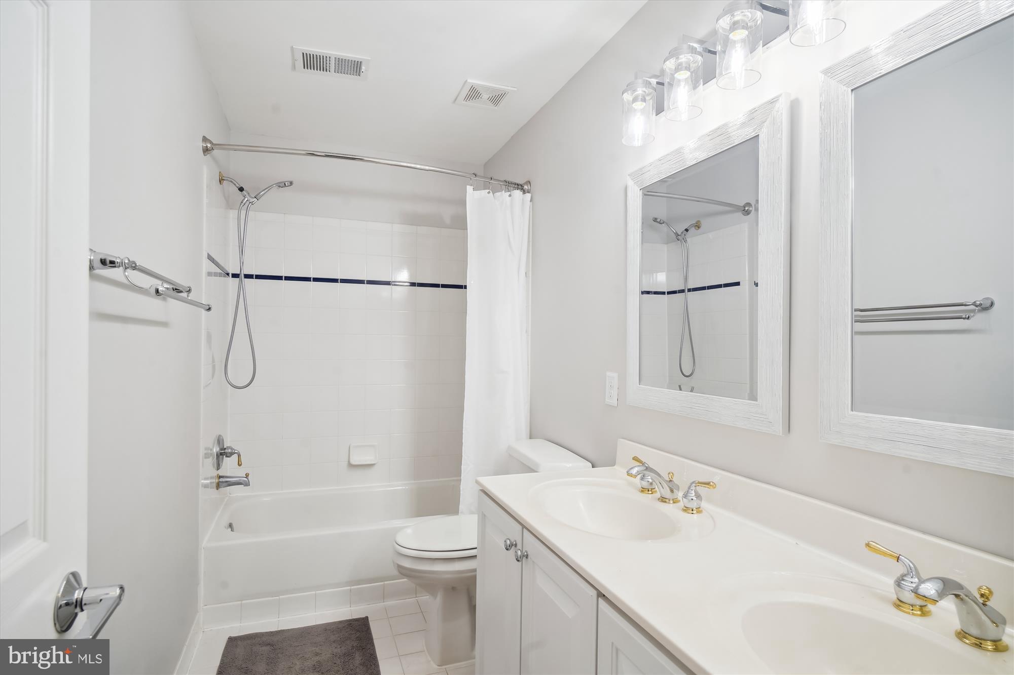 DARNESTOWN OUTSIDE - Residential