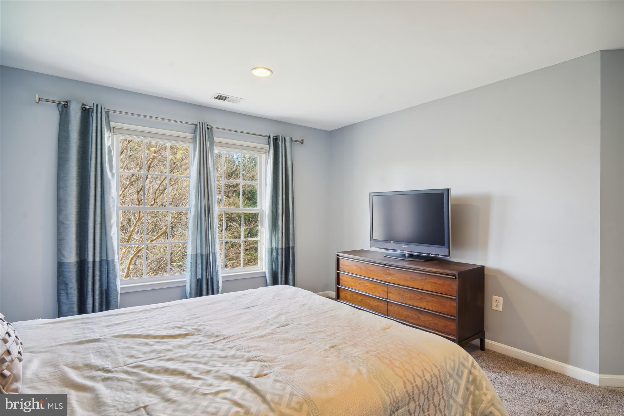 DARNESTOWN OUTSIDE - Residential