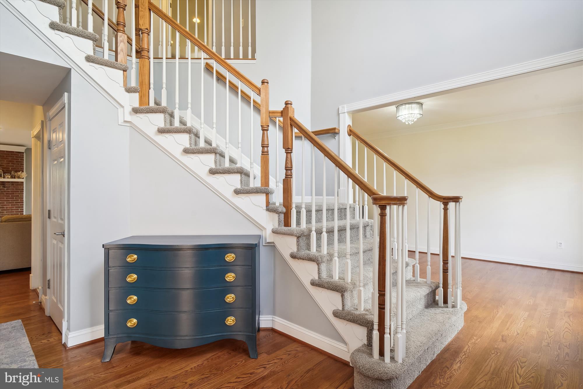 DARNESTOWN OUTSIDE - Residential