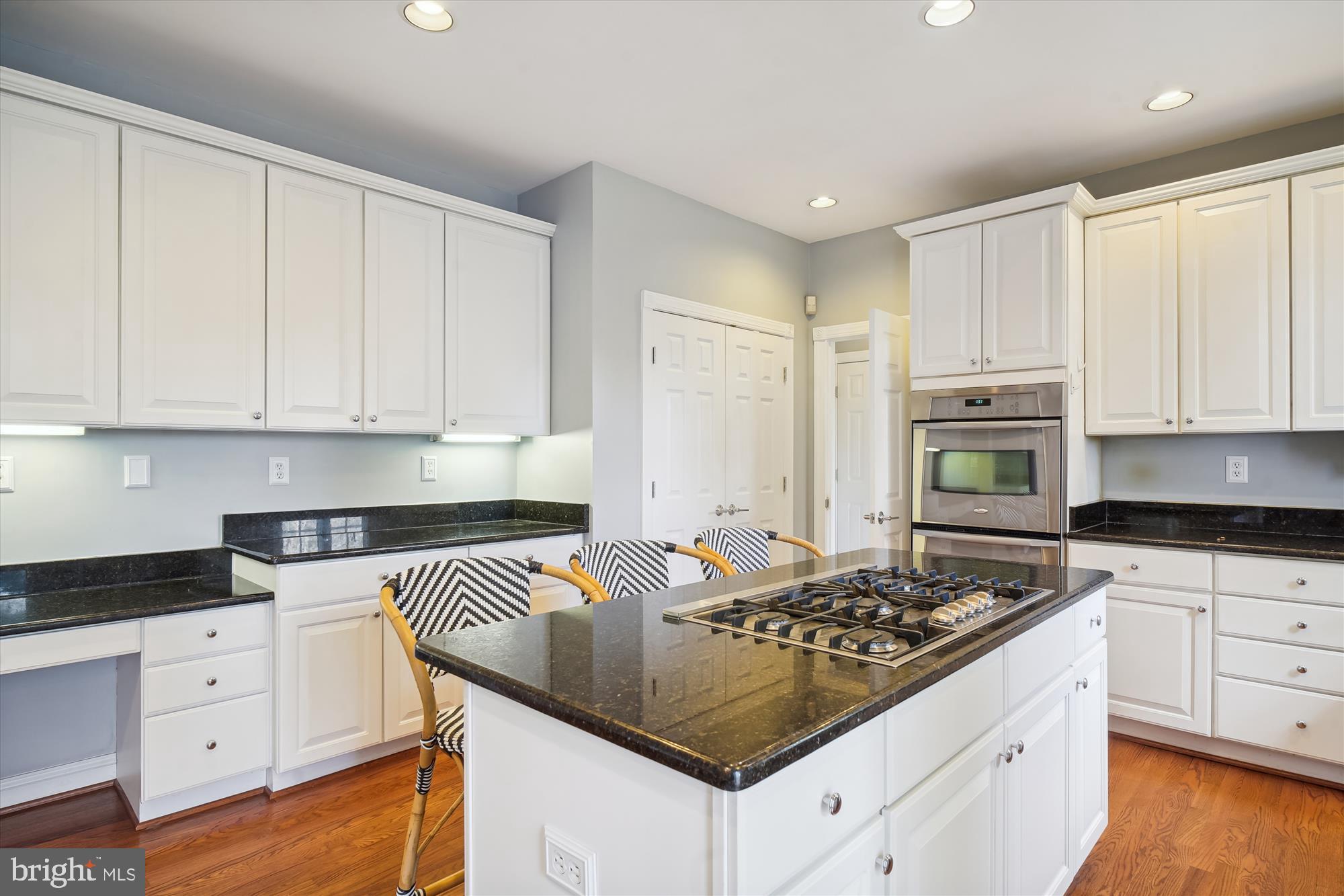 DARNESTOWN OUTSIDE - Residential