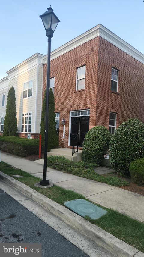 11612 LEESBOROUGH CIRCLE SILVER SPRING MD 20902