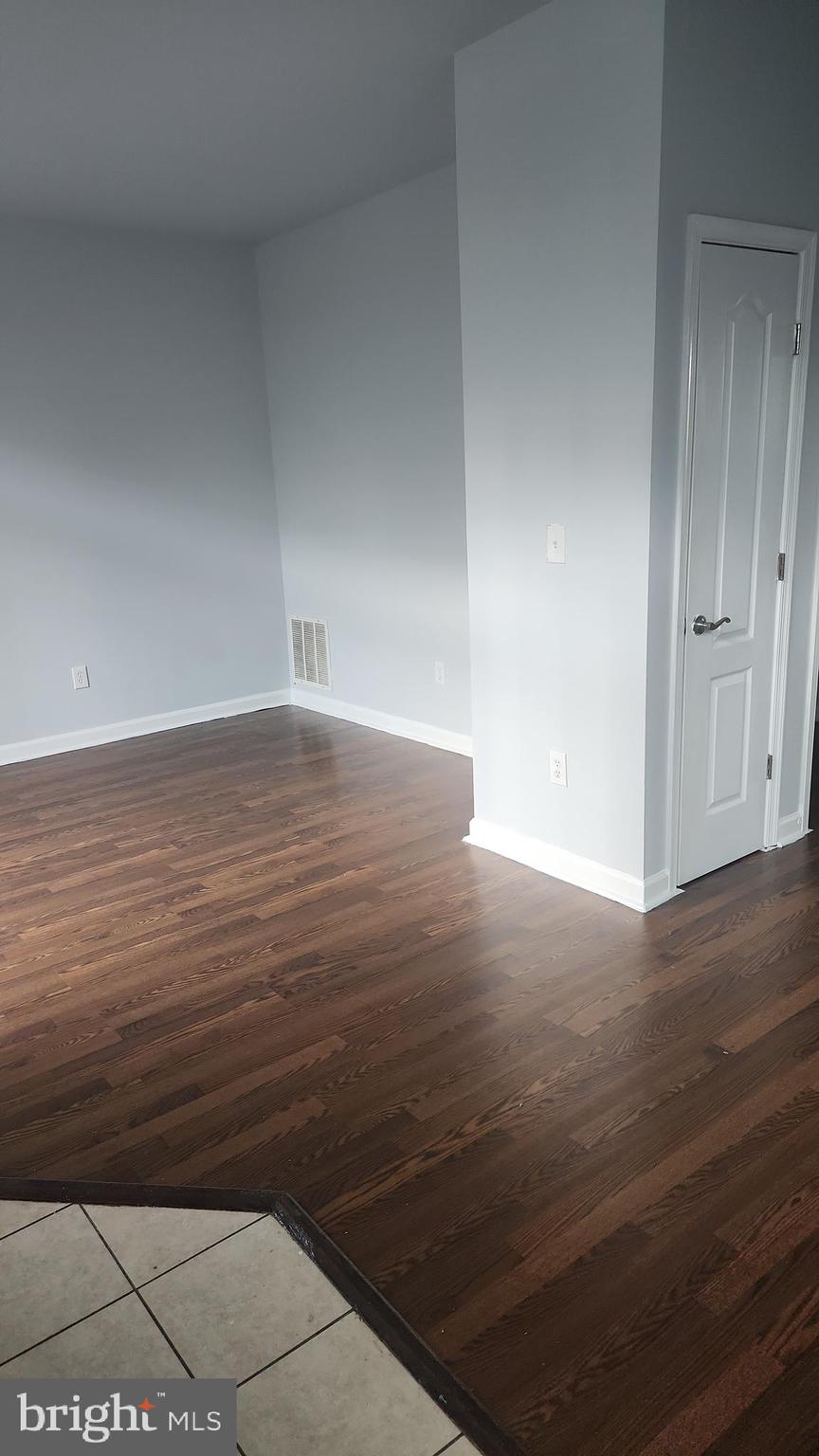 LEESBOROUGH - Residential