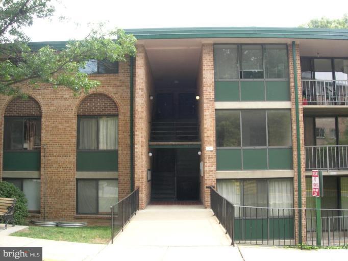 SAXONY SQUARE - Residential Lease