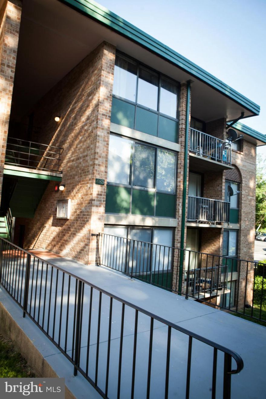 Stunning and freshly updated 1 BR 1 BA condo in a great location!  Custom painted, featuring parquet floors throughout, all new lighting, gas cooking, HUGE walk in closet, wall of windows, and COMPLETELY UPDATED KITCHEN!!!  Kitchen has updated cherry cabinets, and tile floor.  You will not be disappointed!  All utilities included in the rent!  Convenient to 395 and major commuting routes.