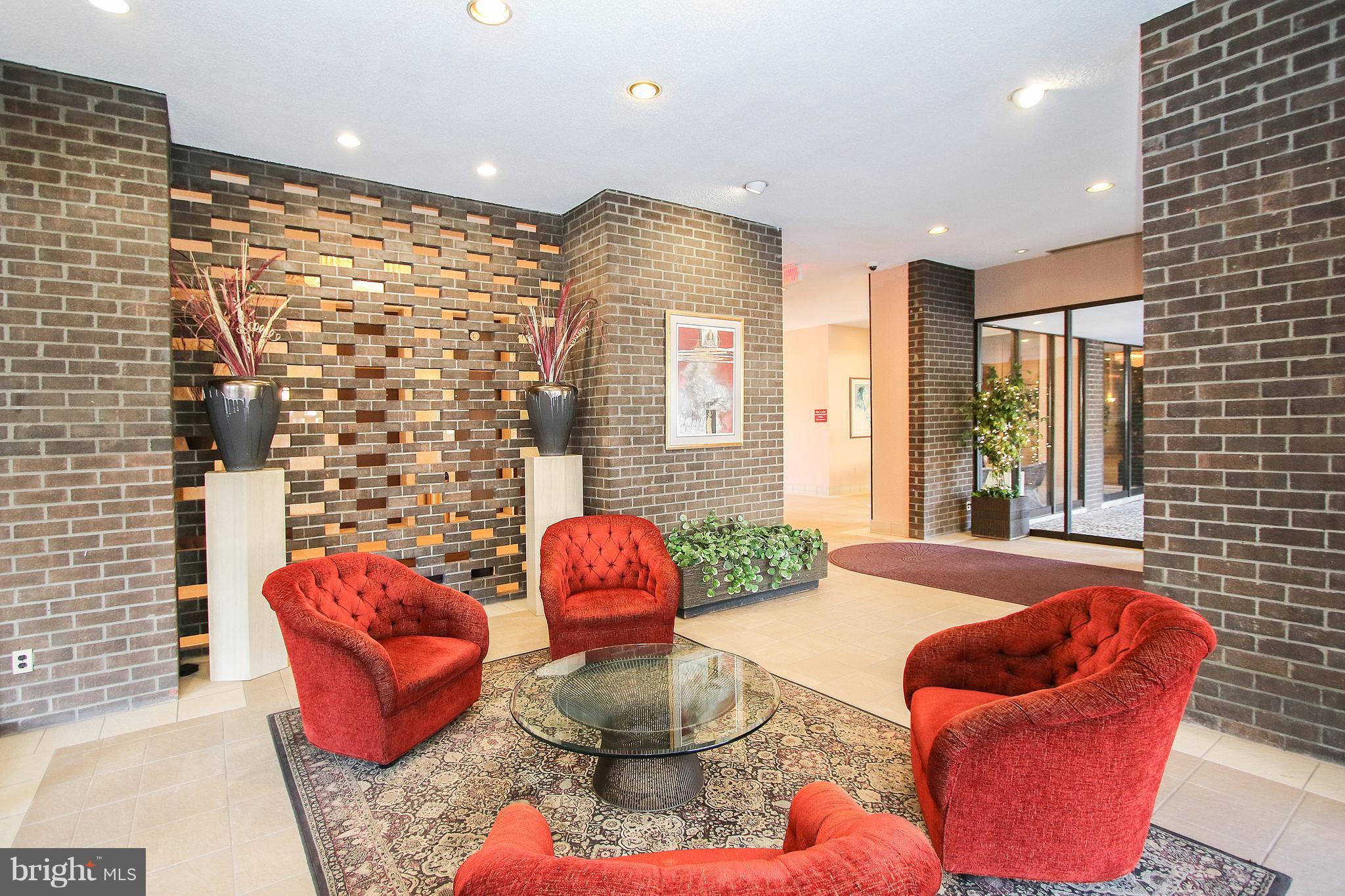 TEMPLETON OF ALEXANDRIA - Residential