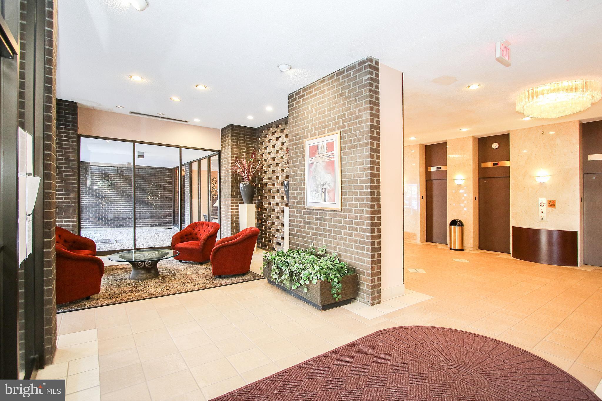 TEMPLETON OF ALEXANDRIA - Residential