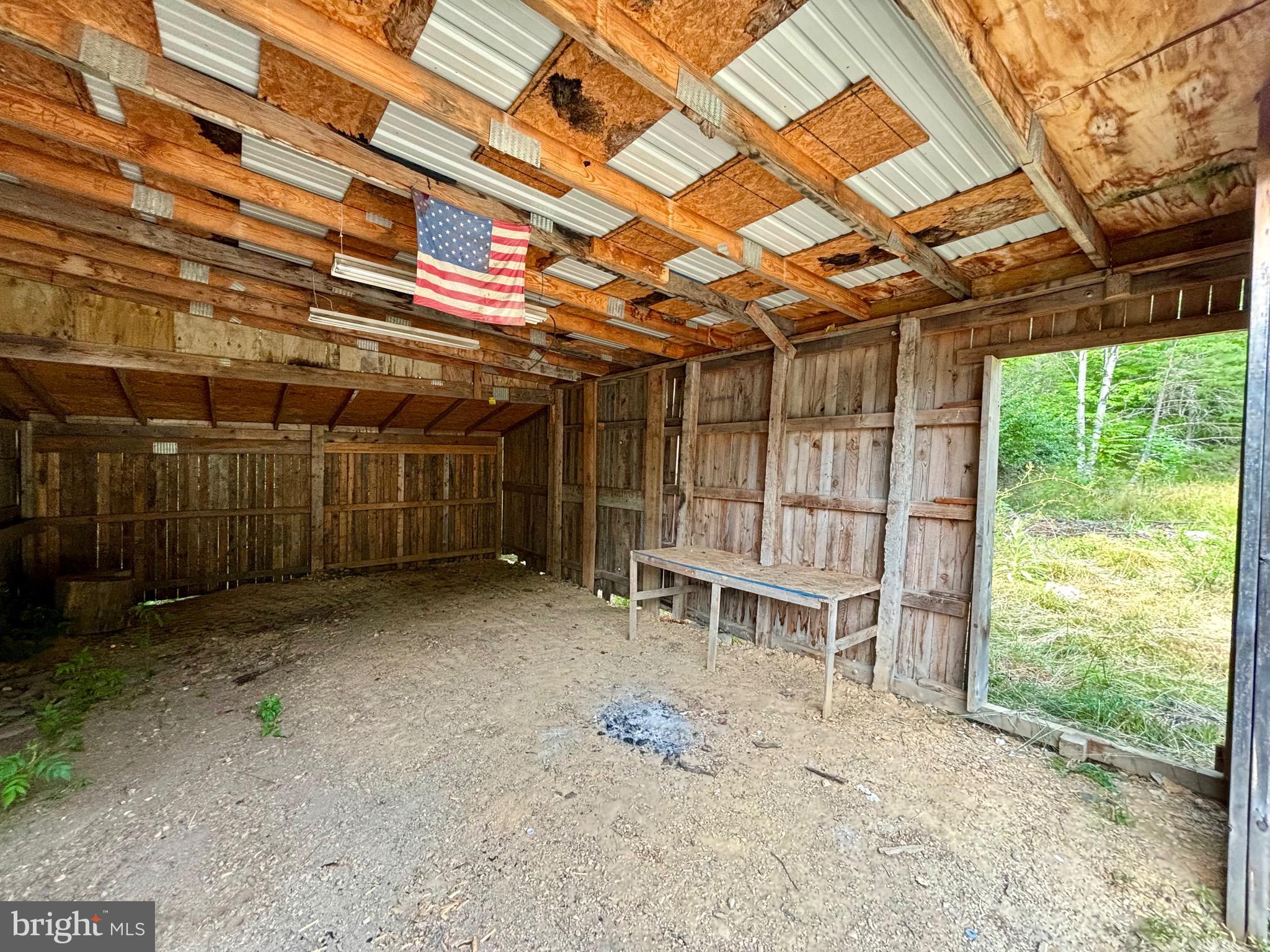 SLEEPY CREEK MOUNTAIN RETREAT - Residential