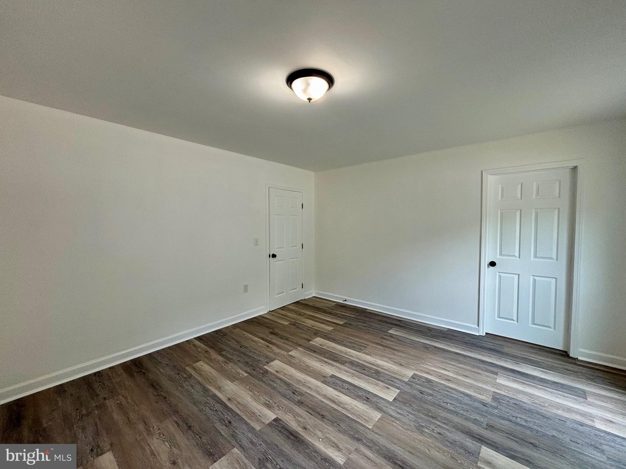 SLEEPY CREEK MOUNTAIN RETREAT - Residential