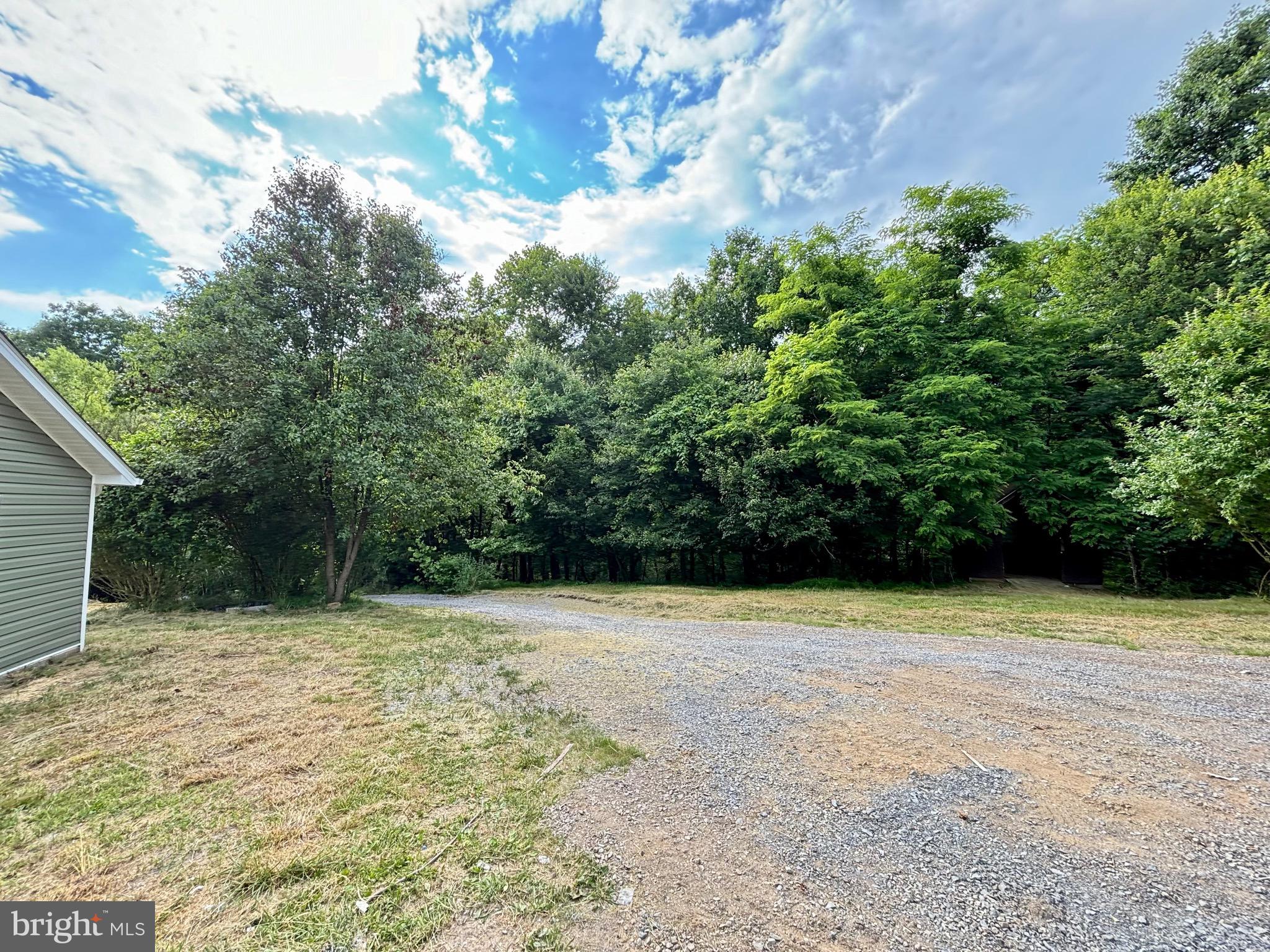 SLEEPY CREEK MOUNTAIN RETREAT - Residential