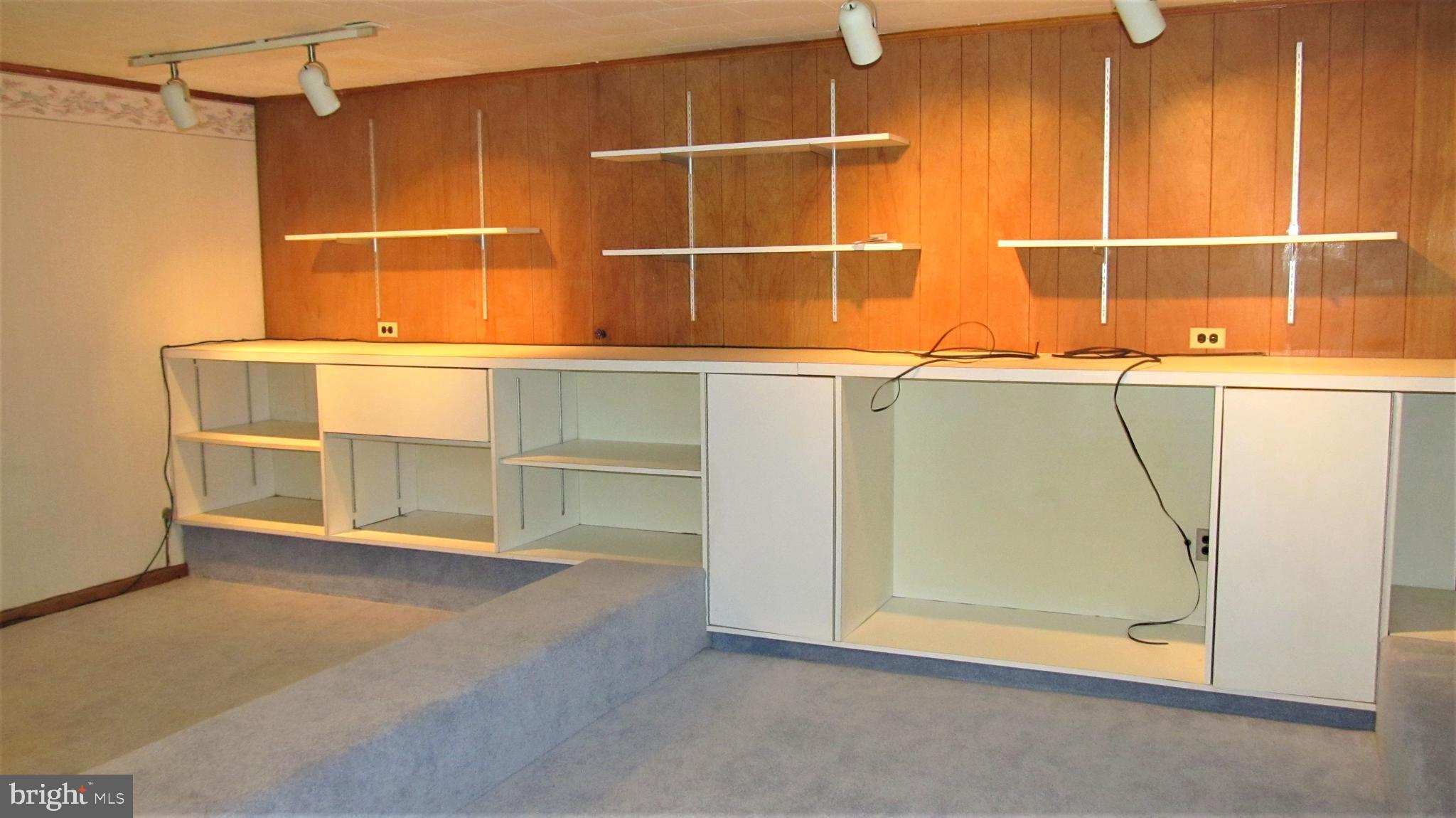 LINTHICUM HEIGHTS - Residential