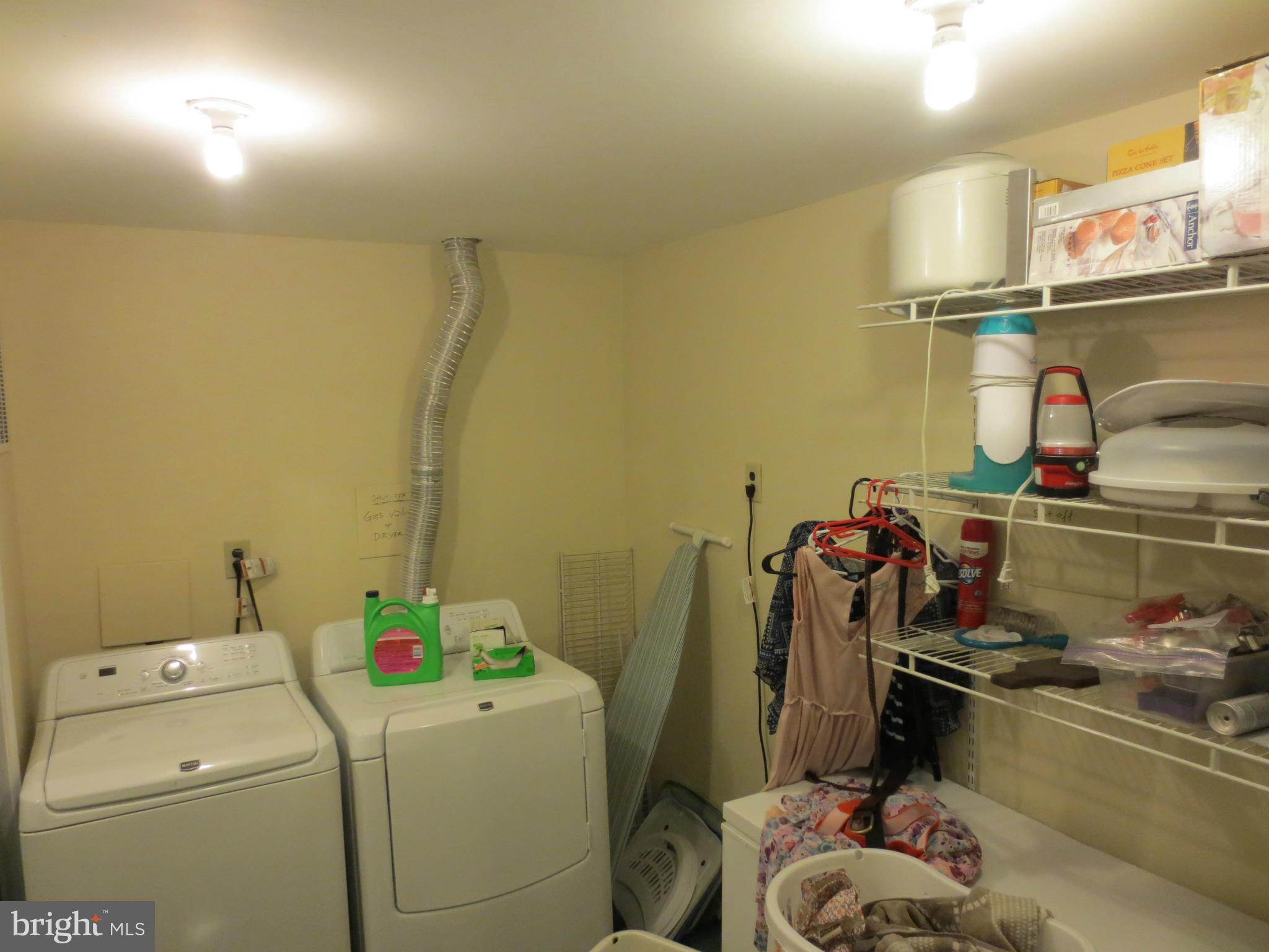 OLD MILL COMMUNITY - Residential Lease