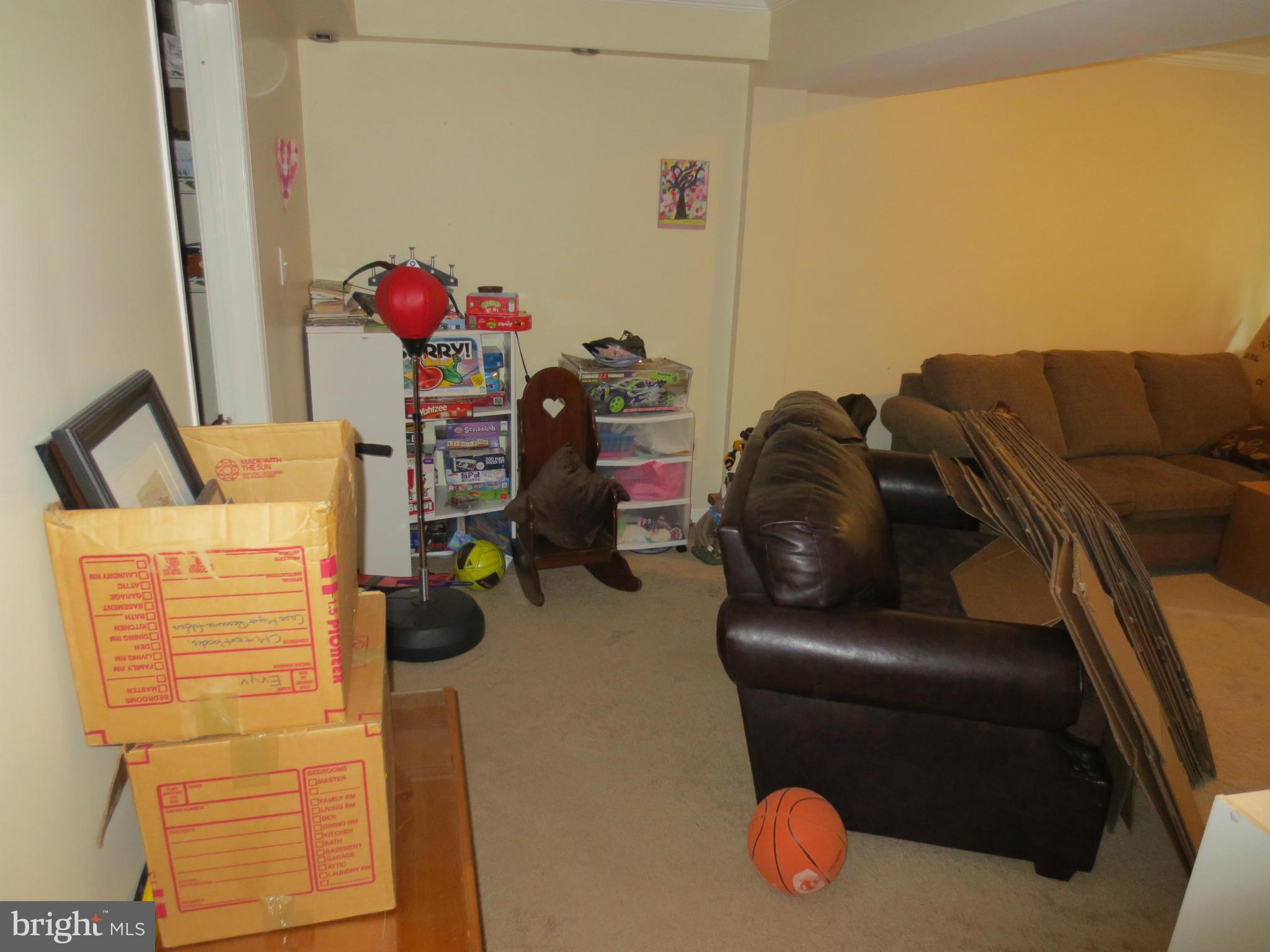 OLD MILL COMMUNITY - Residential Lease