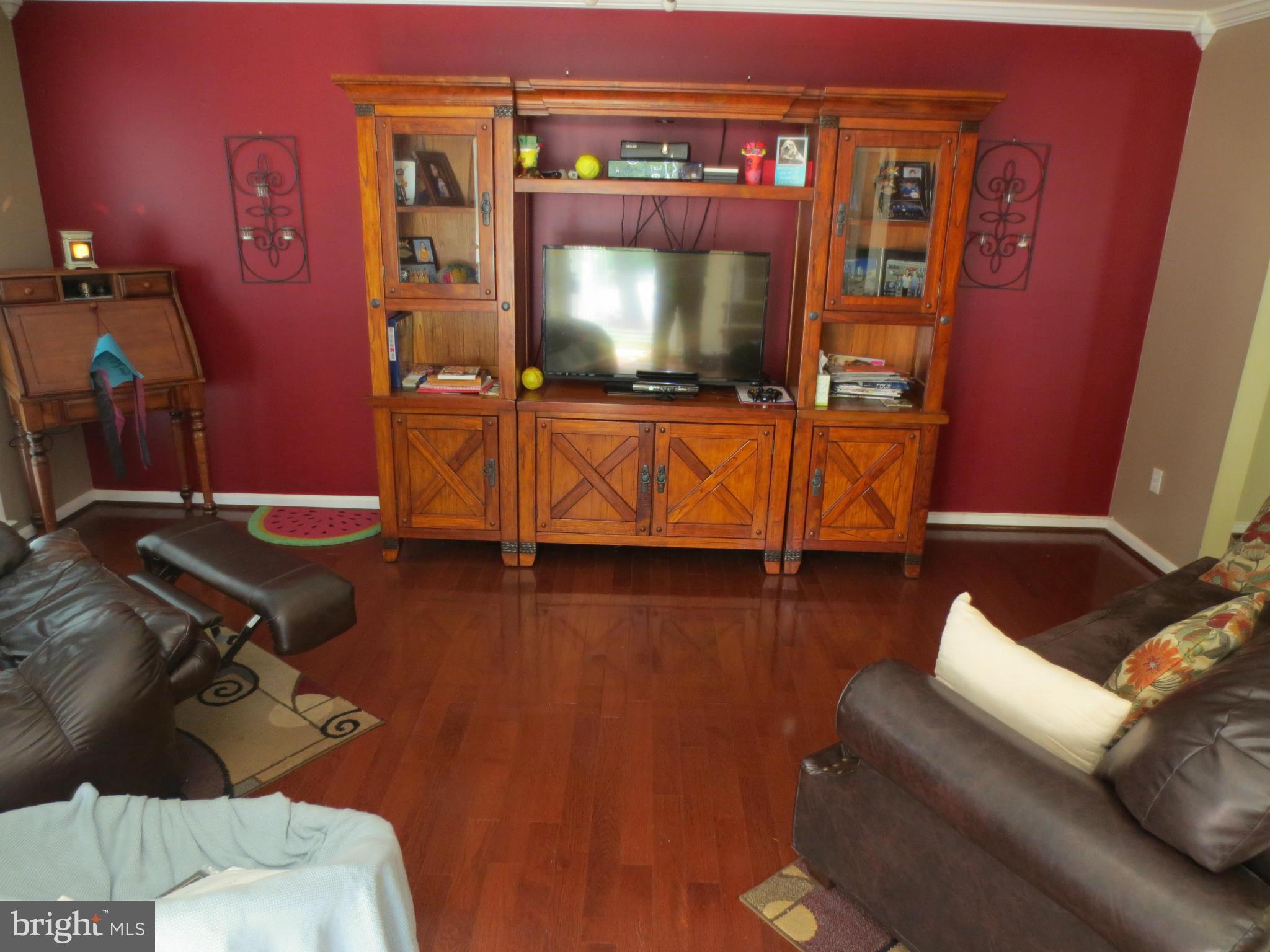 OLD MILL COMMUNITY - Residential Lease