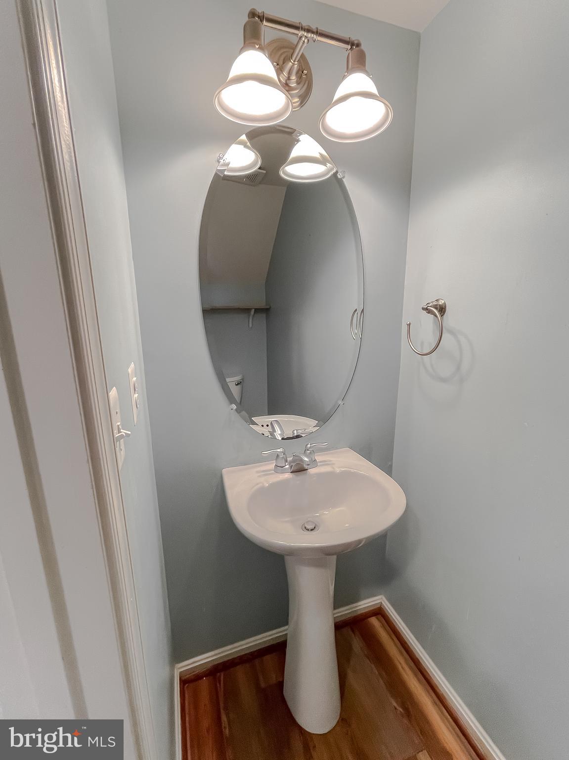 BEVERLY HILLS - Residential Lease