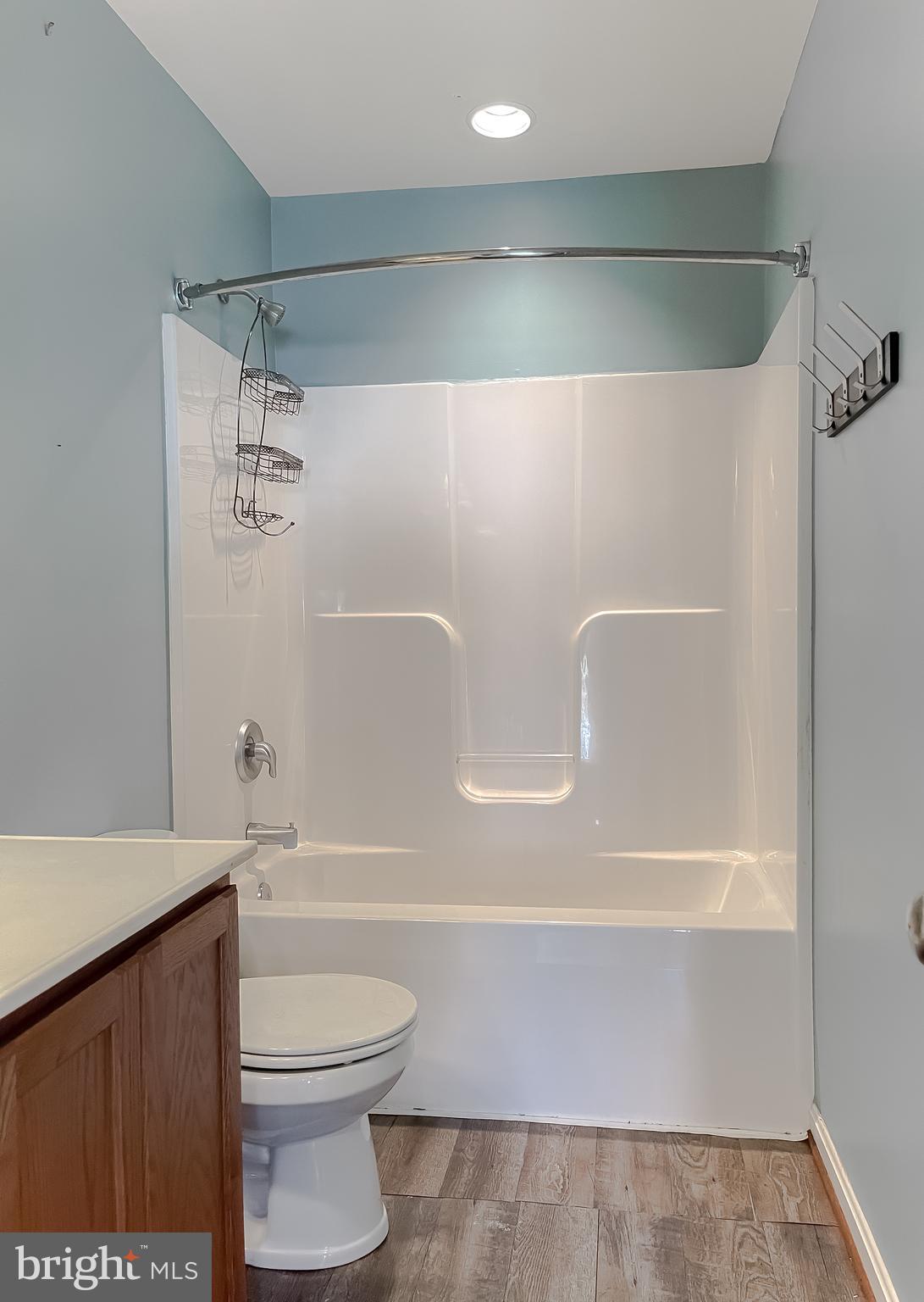 BEVERLY HILLS - Residential Lease