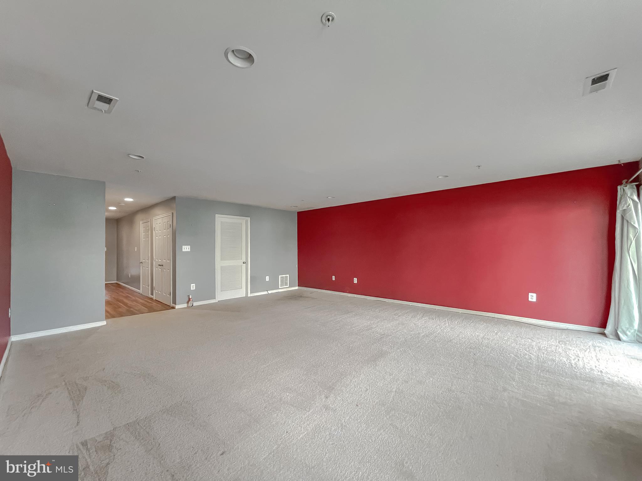 BEVERLY HILLS - Residential Lease