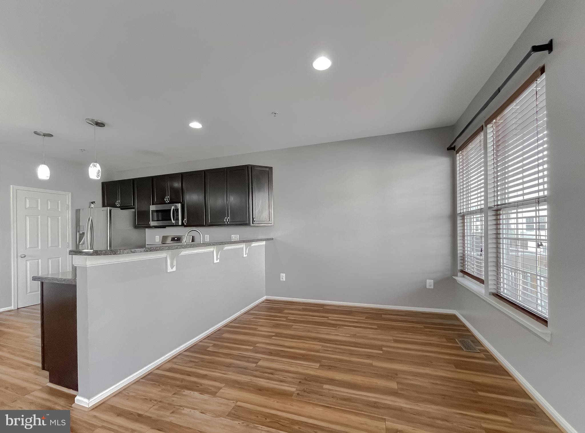 BEVERLY HILLS - Residential Lease