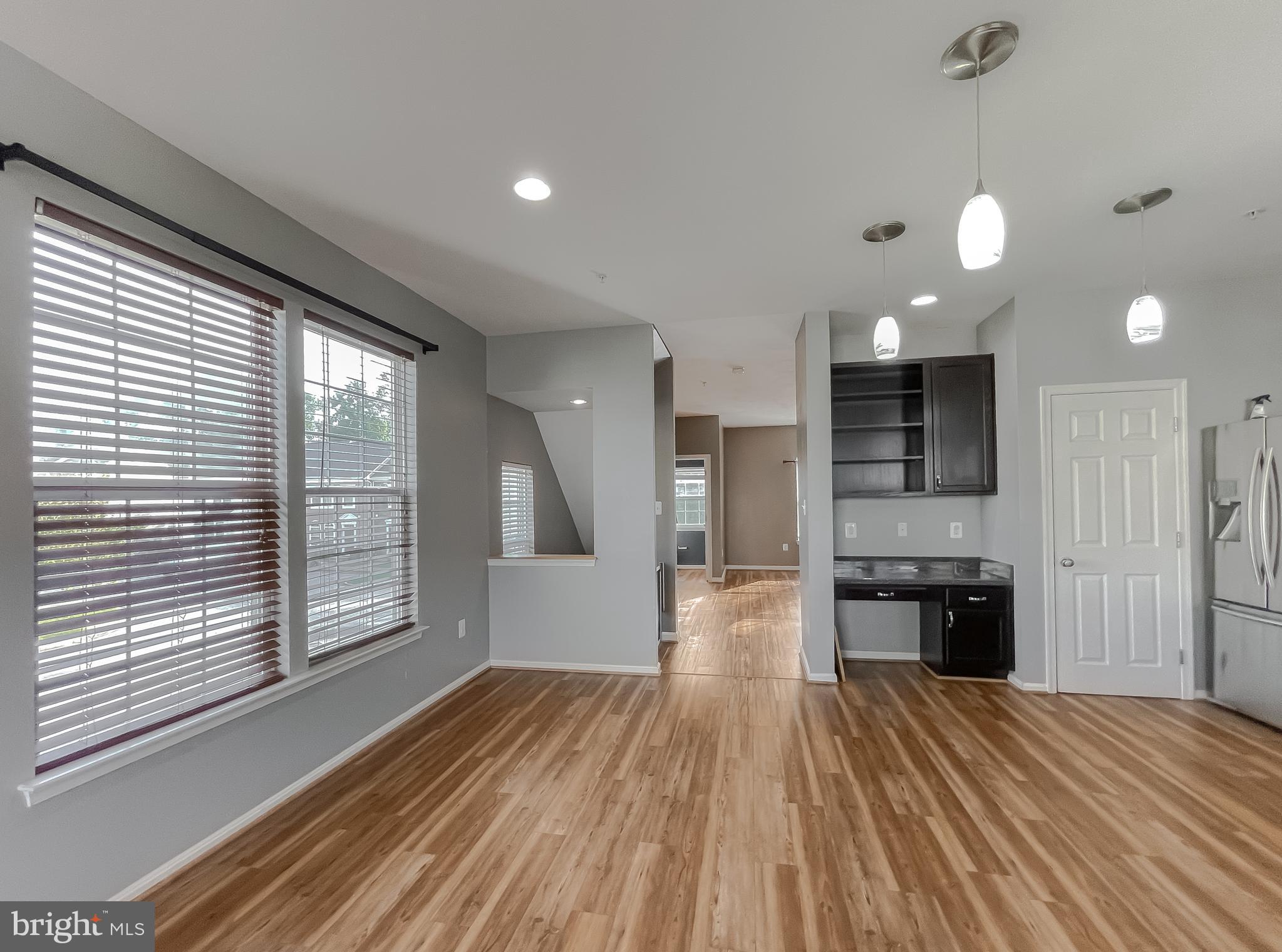 BEVERLY HILLS - Residential Lease