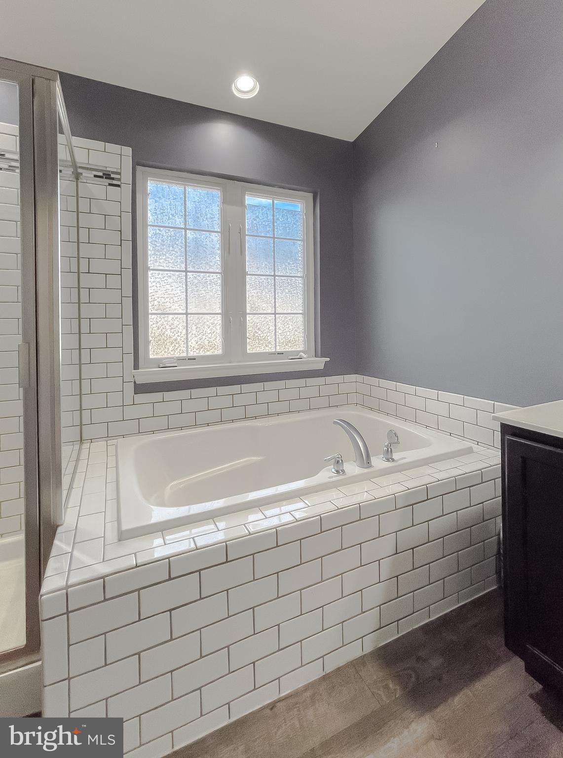 BEVERLY HILLS - Residential Lease