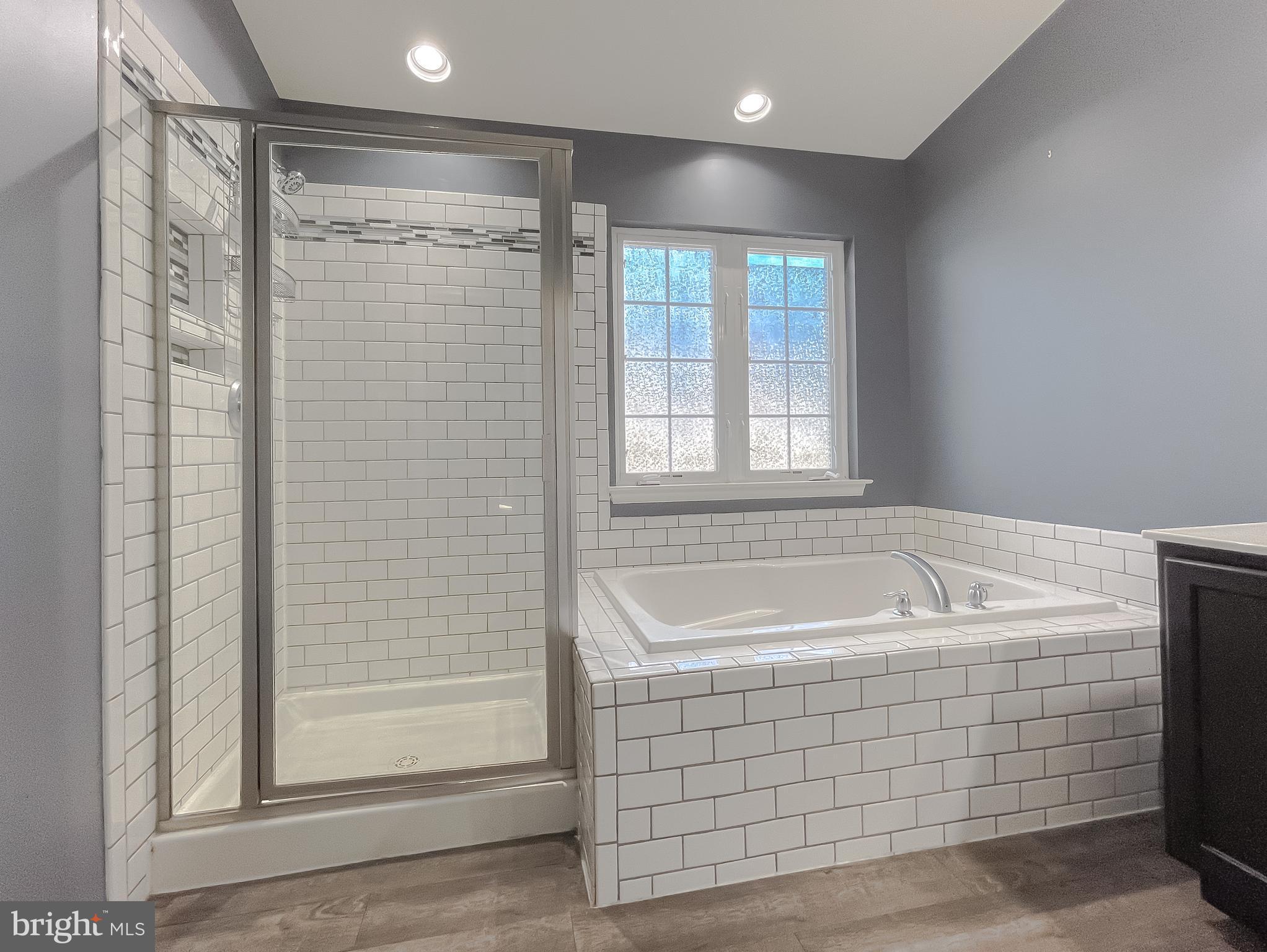 BEVERLY HILLS - Residential Lease