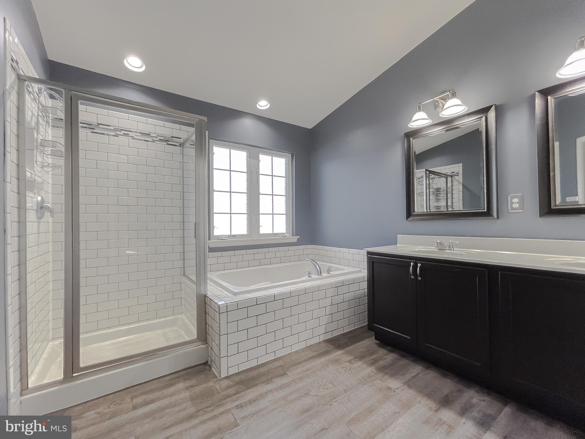 BEVERLY HILLS - Residential Lease