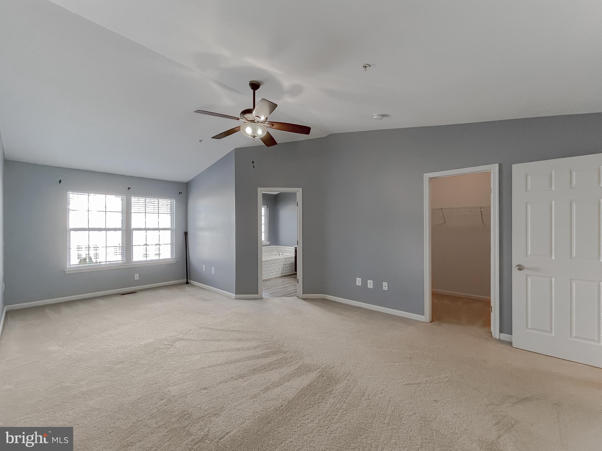 BEVERLY HILLS - Residential Lease