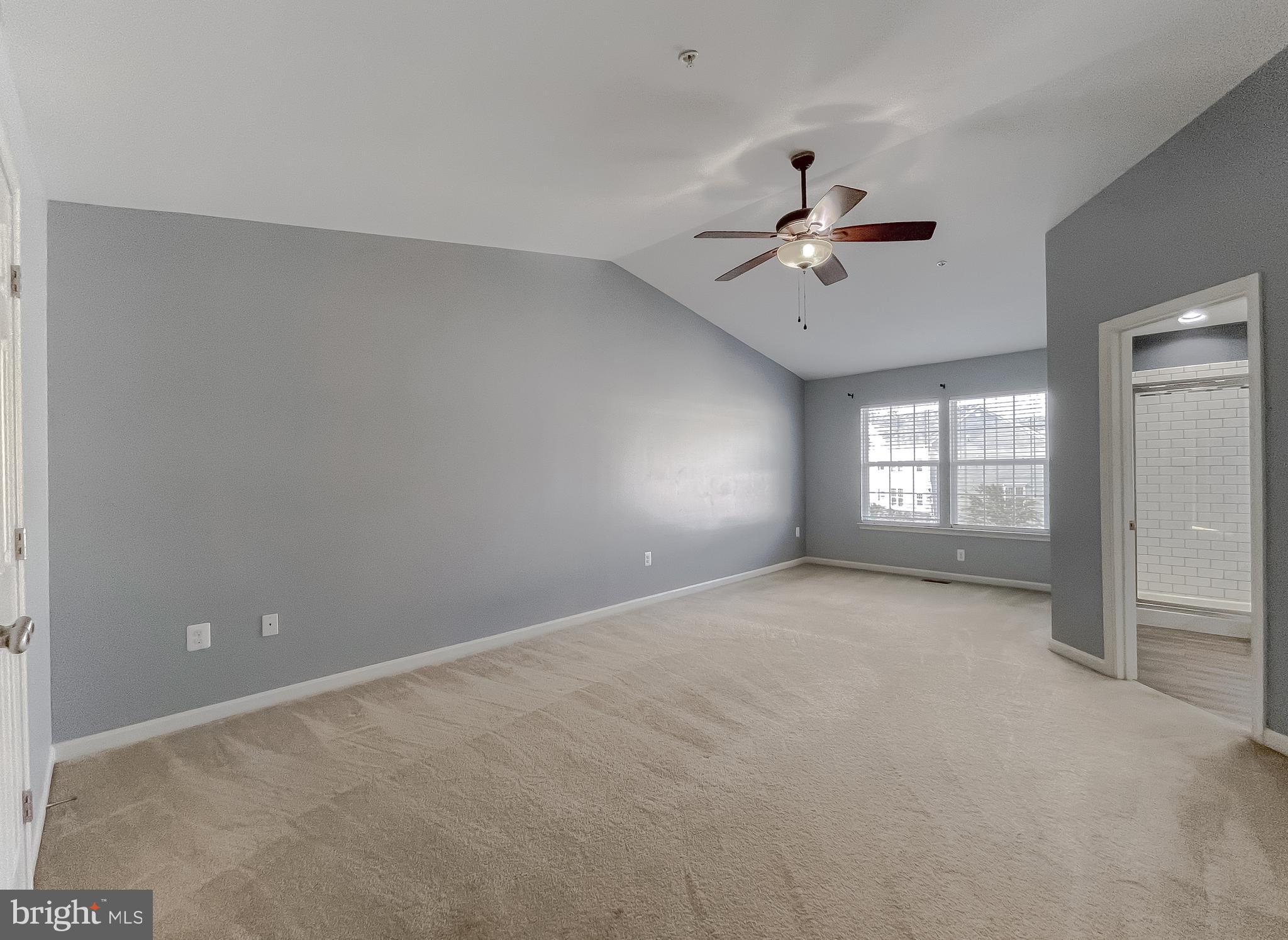 BEVERLY HILLS - Residential Lease