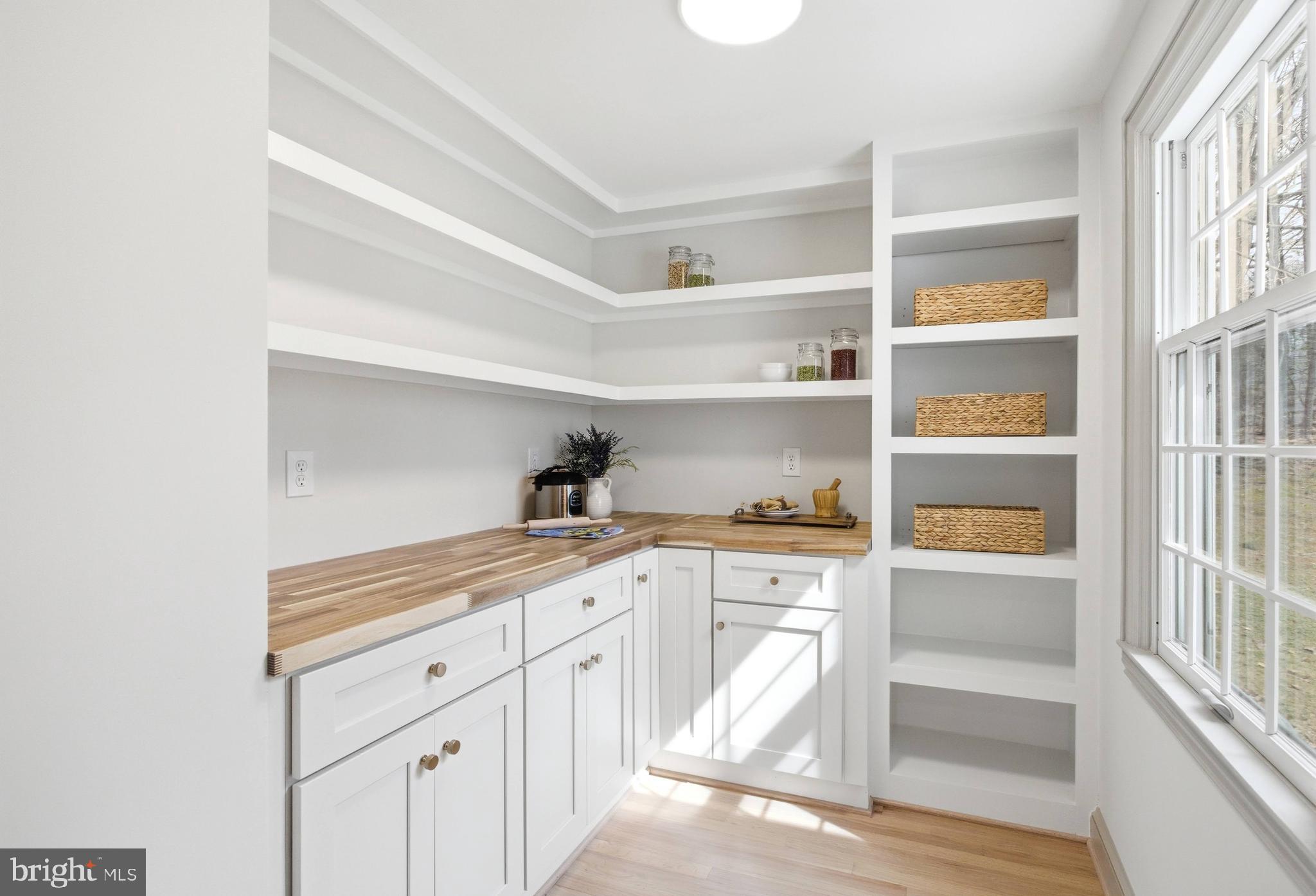 LAKEWOOD ESTATES - Residential