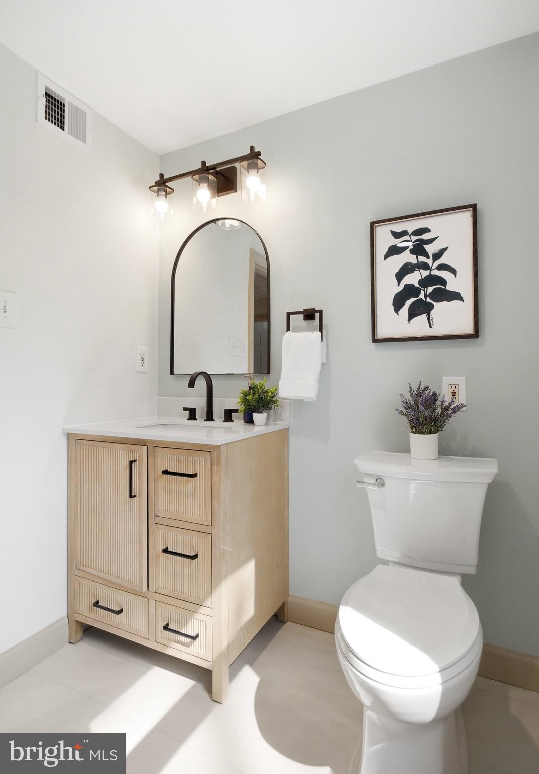 LAKEWOOD ESTATES - Residential