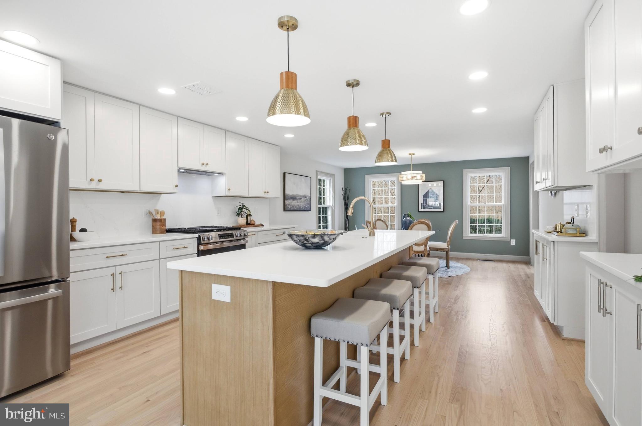 LAKEWOOD ESTATES - Residential