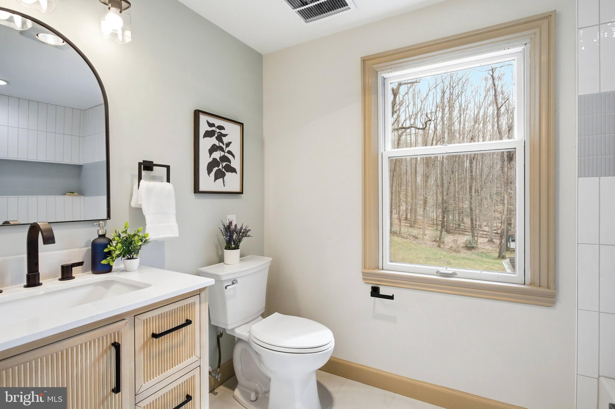 LAKEWOOD ESTATES - Residential