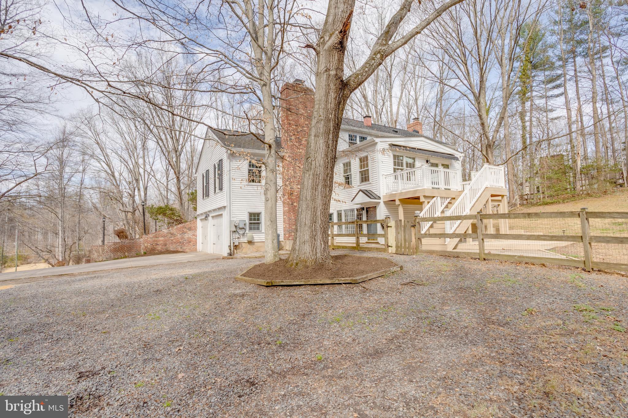 LAKEWOOD ESTATES - Residential