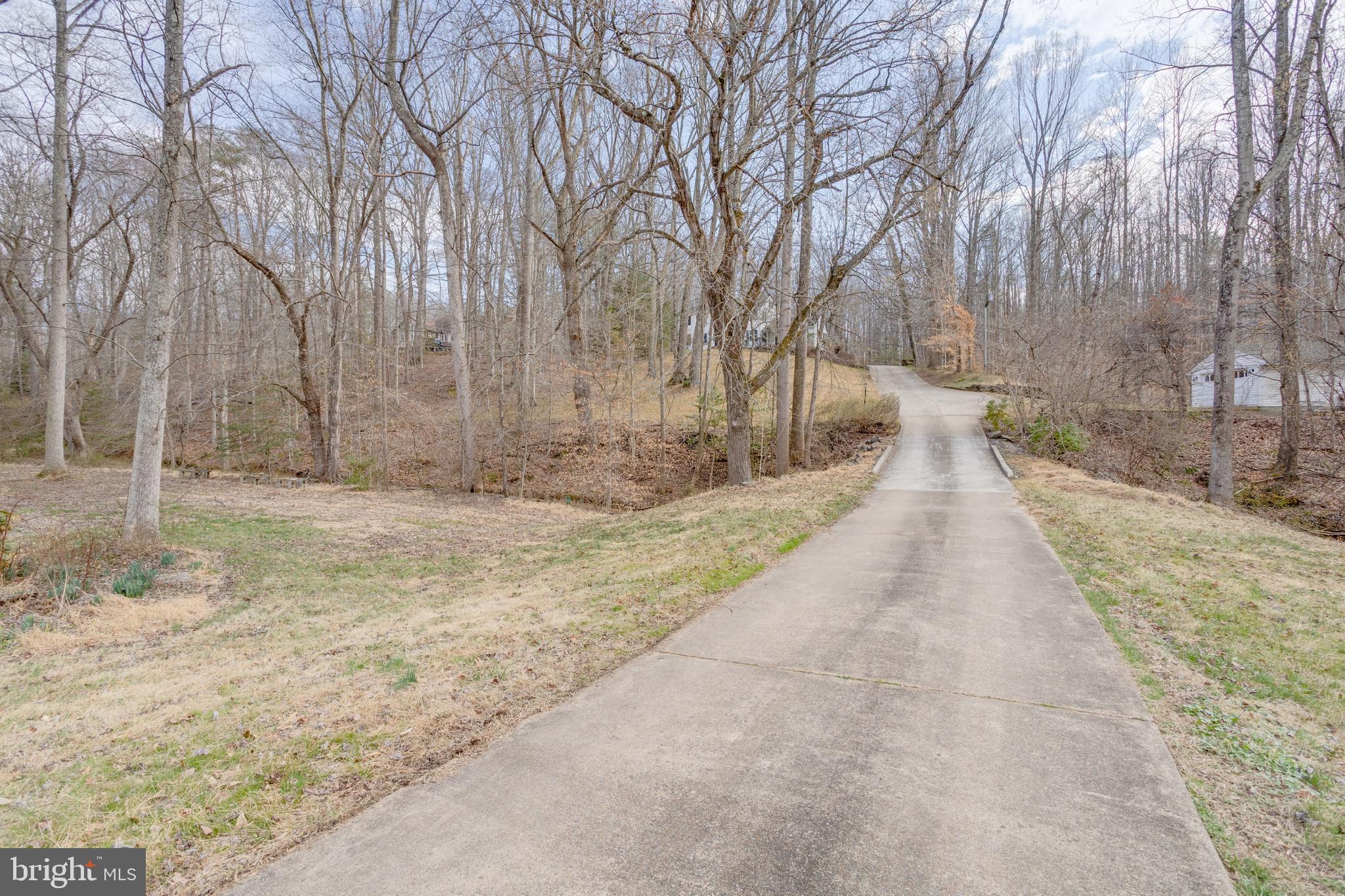 LAKEWOOD ESTATES - Residential