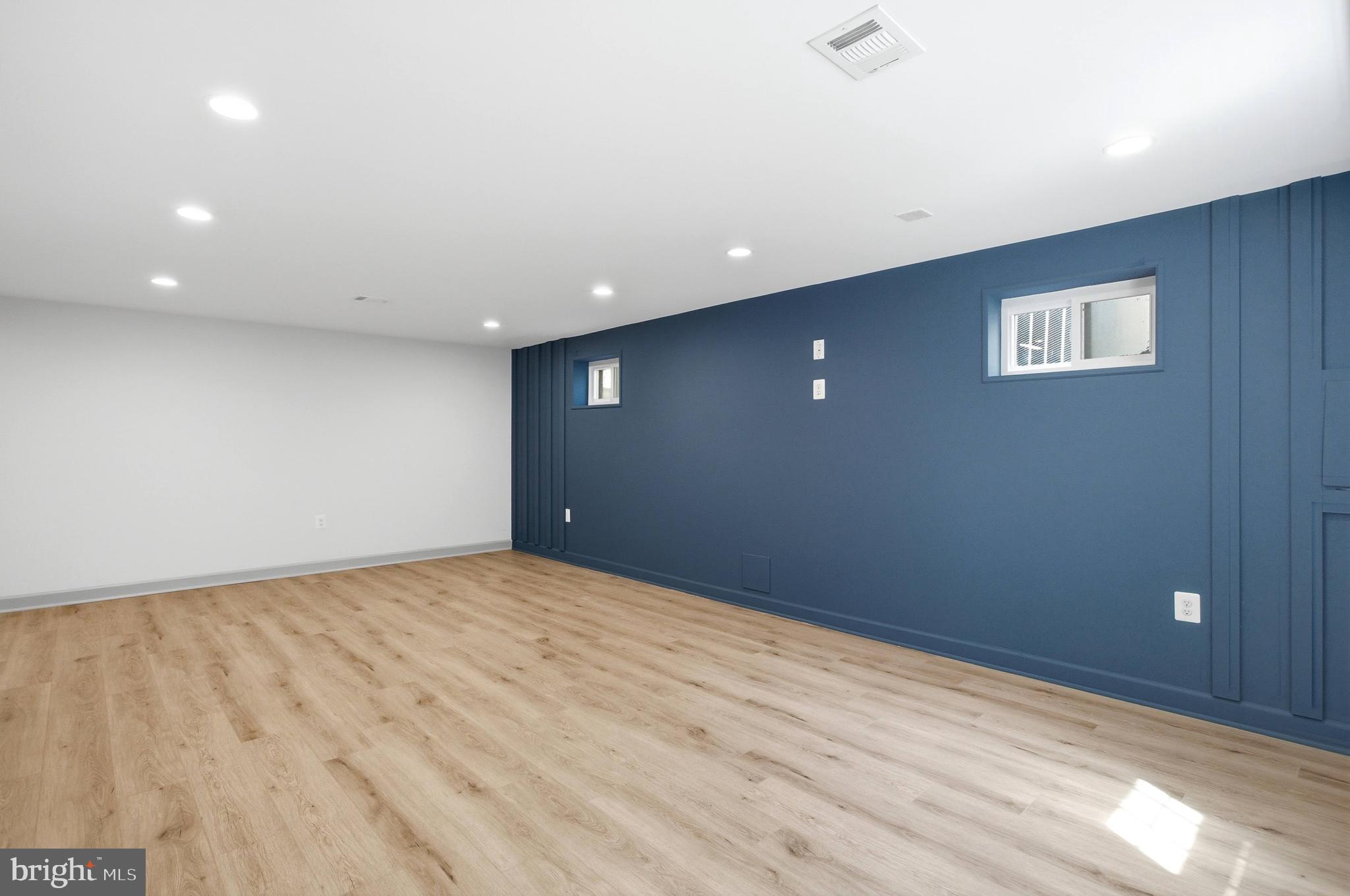 LAKEWOOD ESTATES - Residential