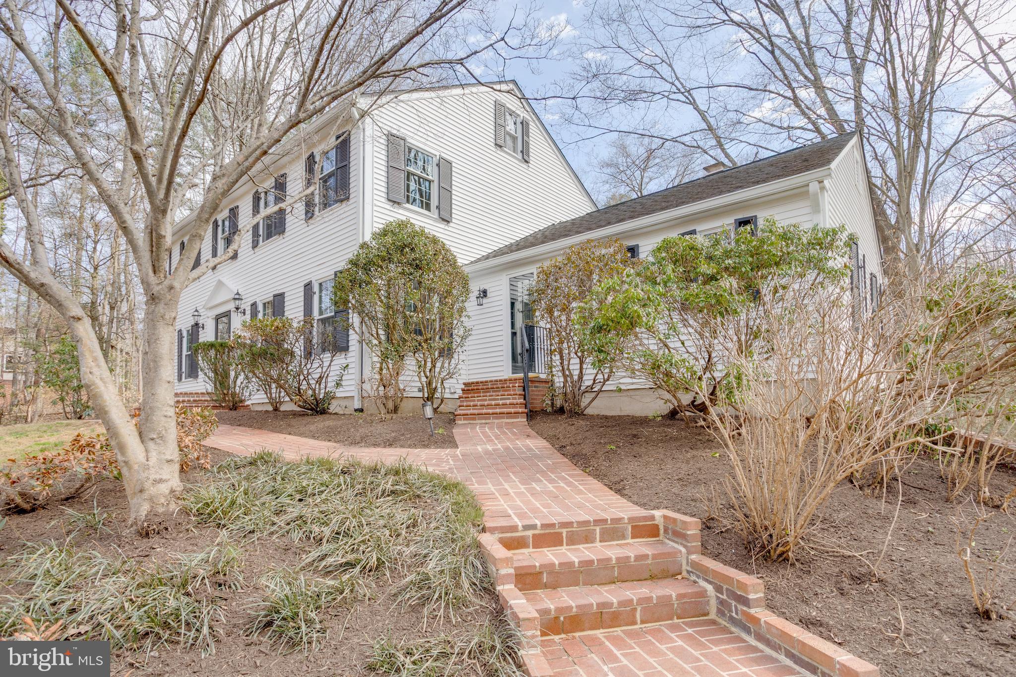 LAKEWOOD ESTATES - Residential