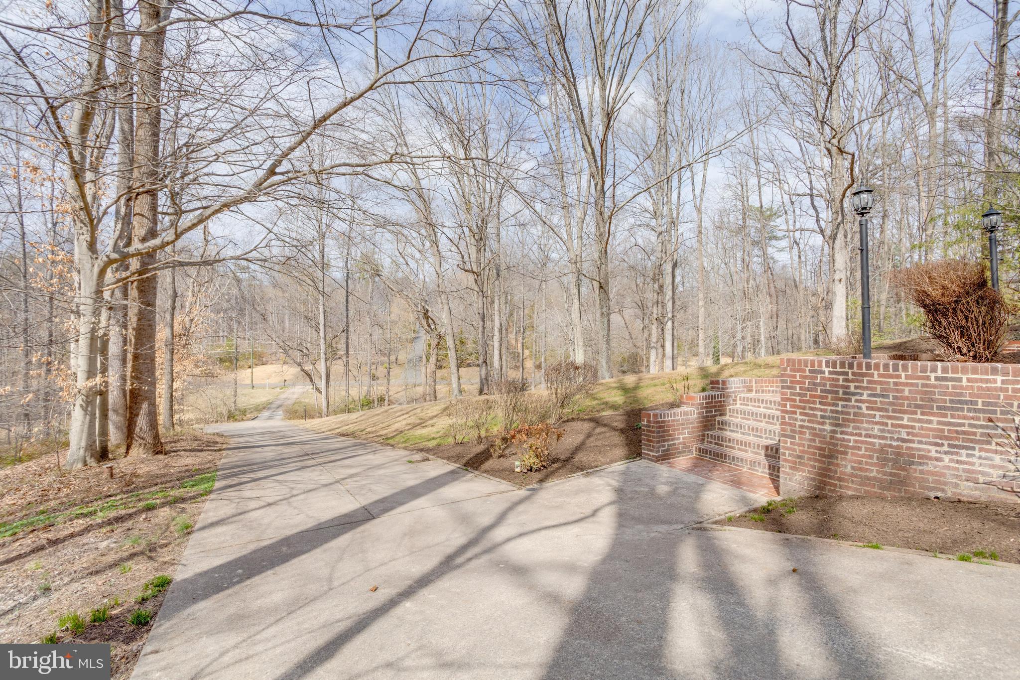 LAKEWOOD ESTATES - Residential