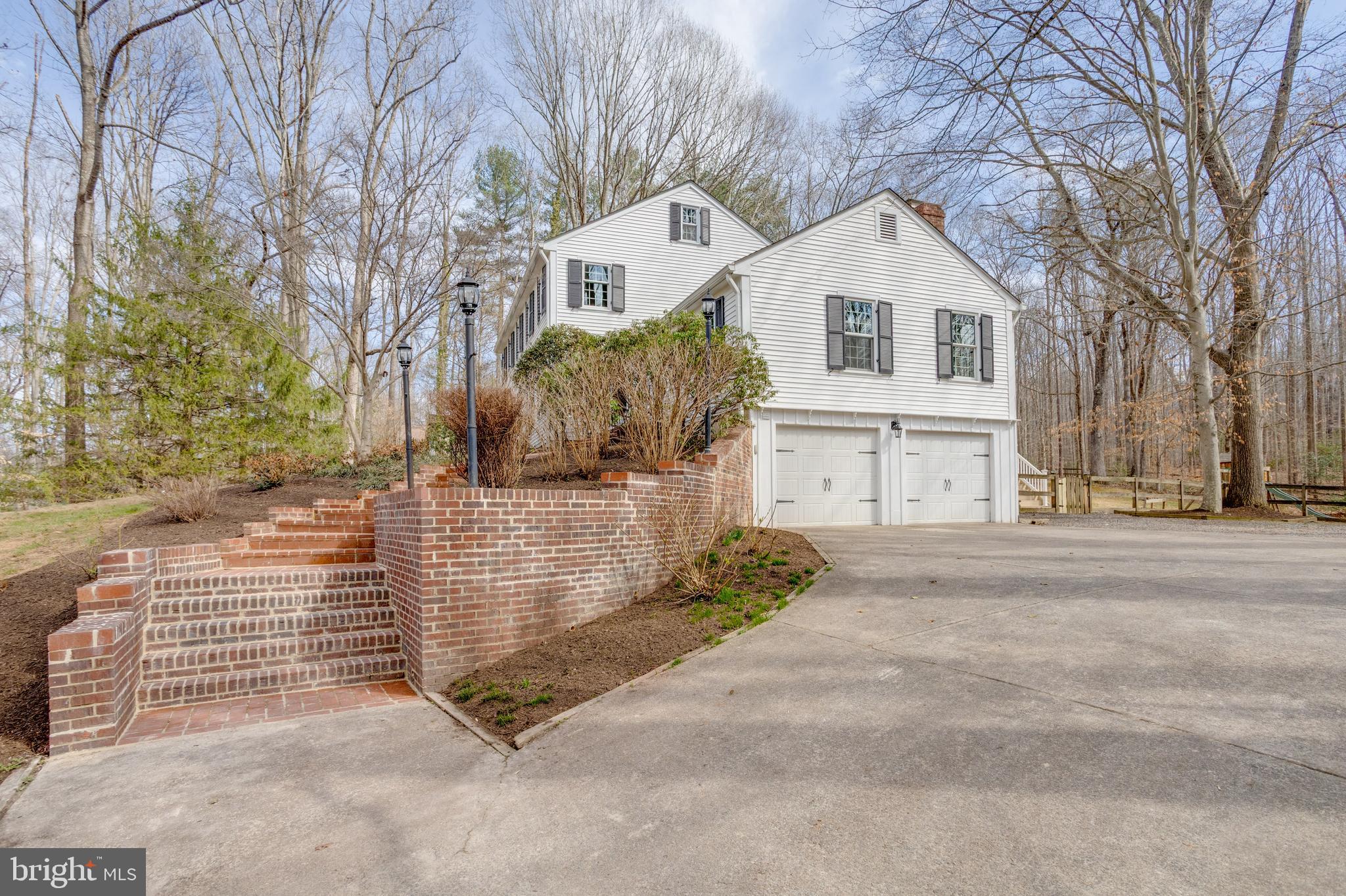 LAKEWOOD ESTATES - Residential