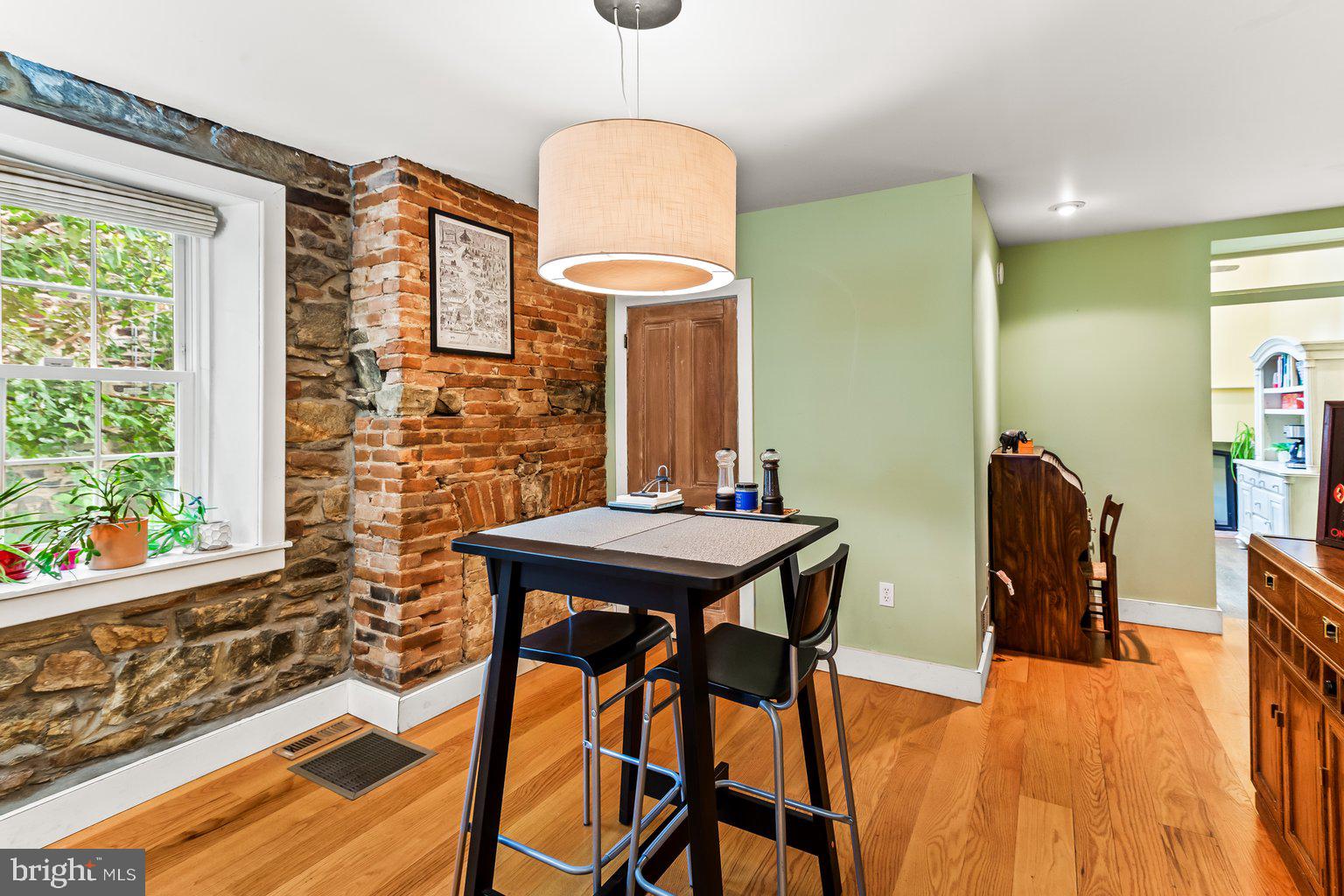 STONE HILL - Residential