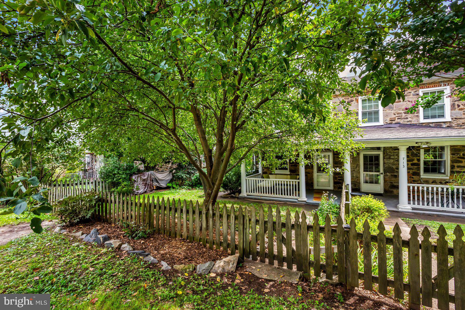 STONE HILL - Residential