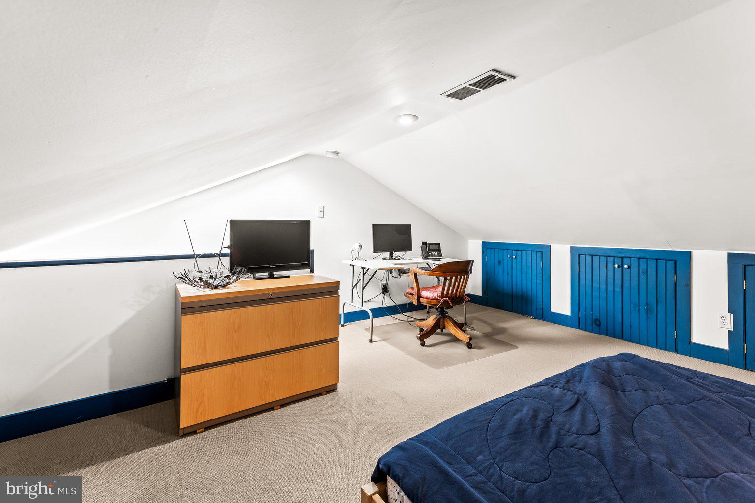 STONE HILL - Residential