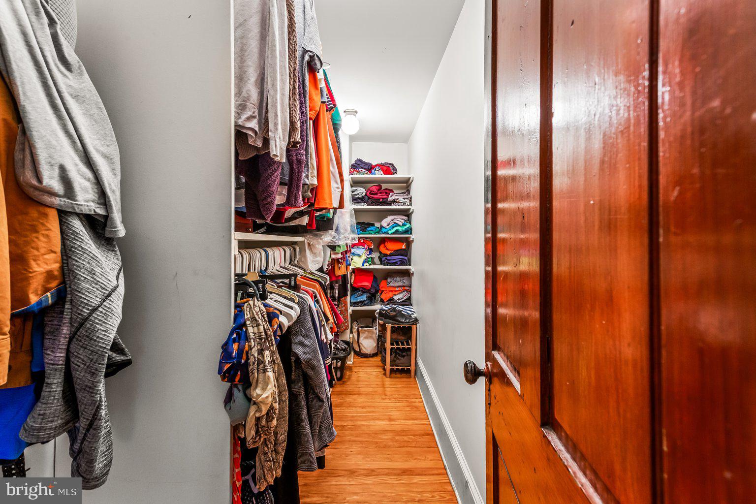 STONE HILL - Residential