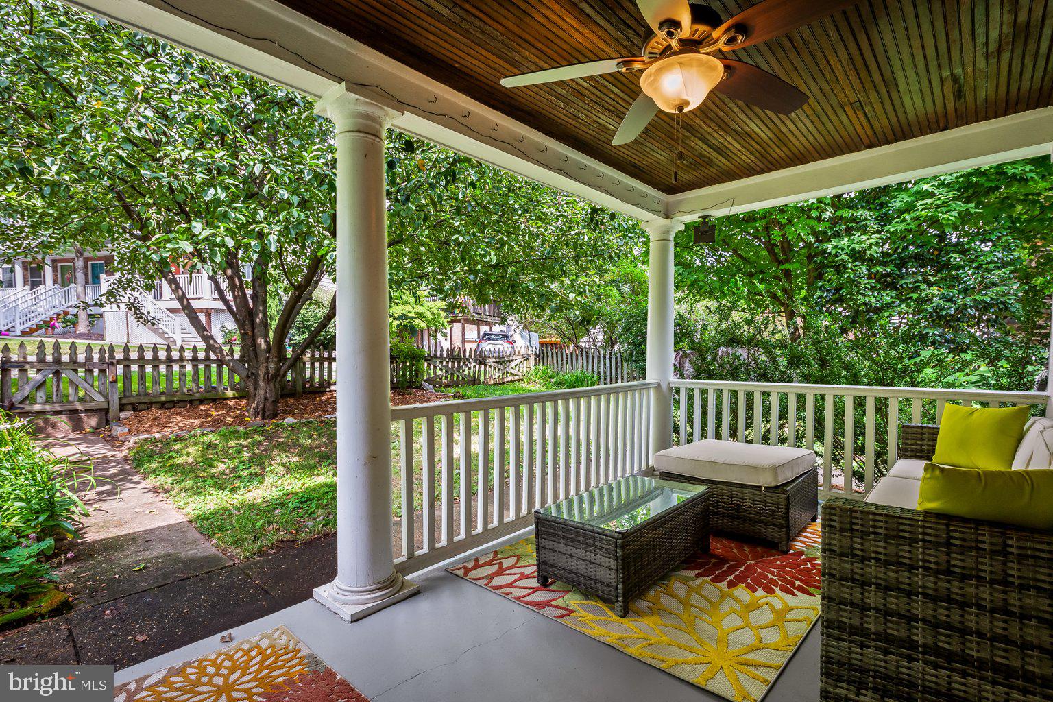 STONE HILL - Residential