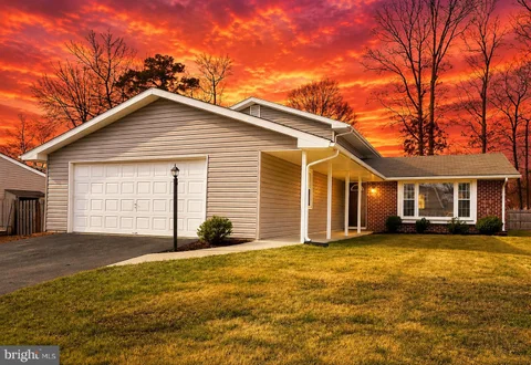 5014 Nicholas Road, Waldorf, MD 20601 - #: MDCH2050634