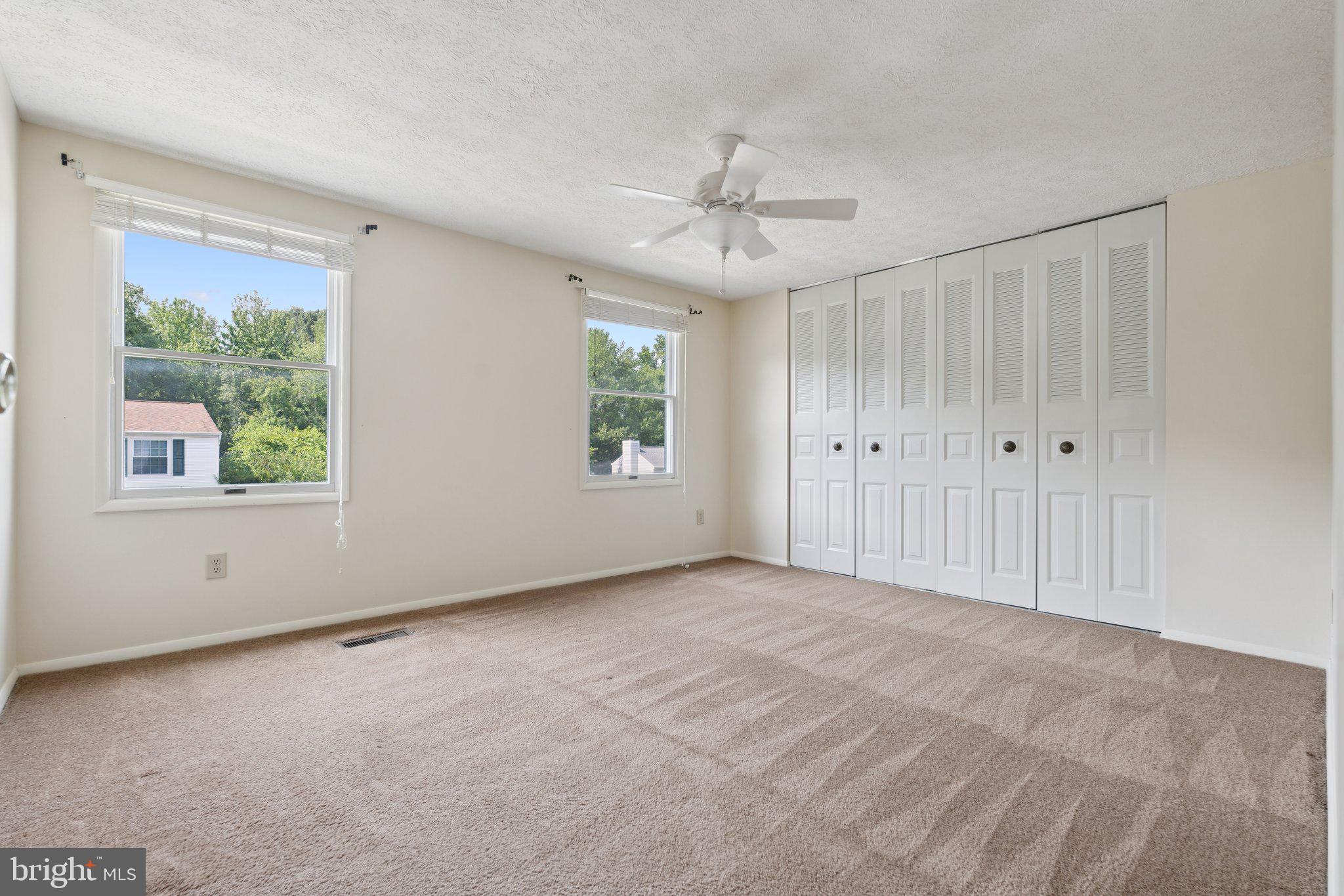 HARMANS WOODS - Residential